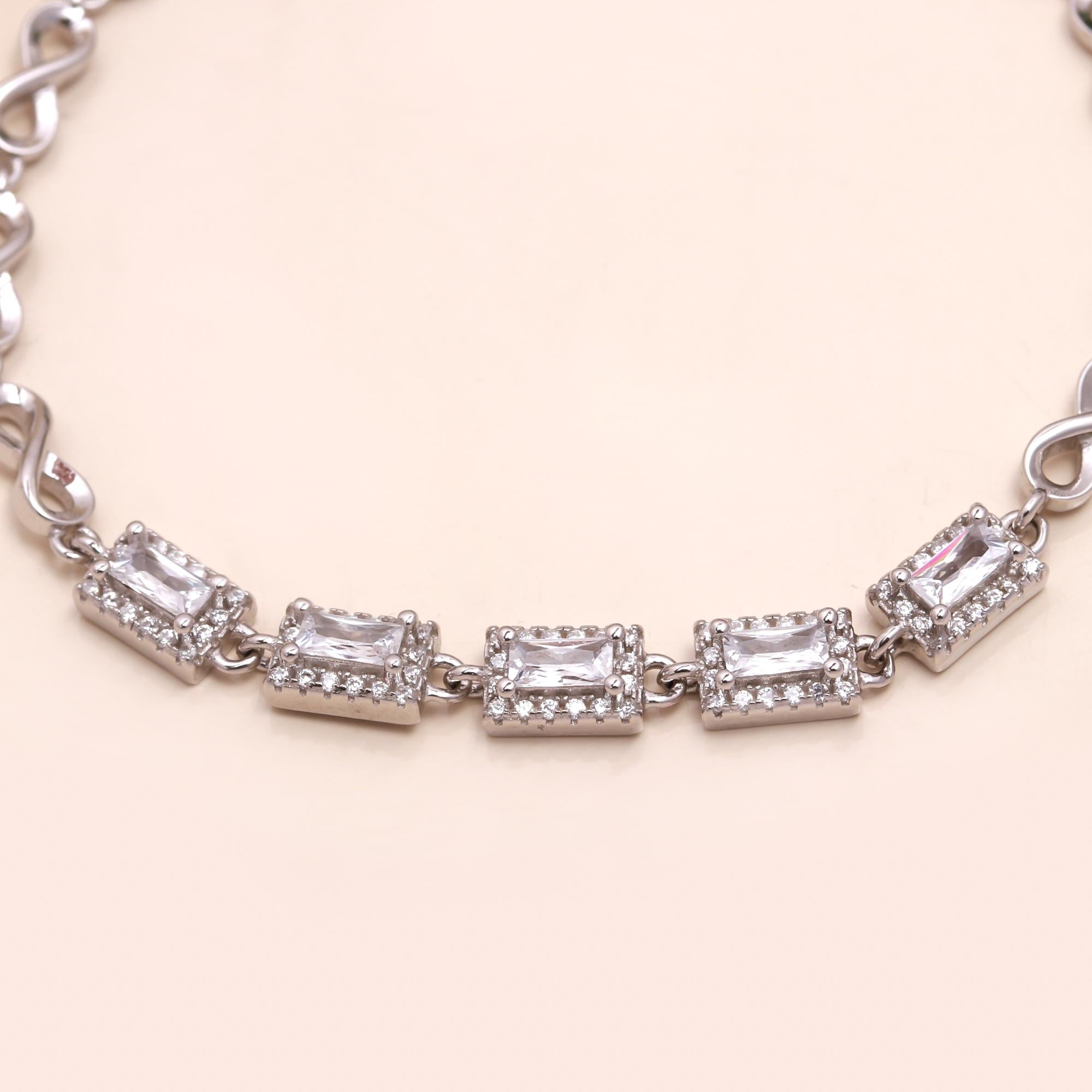 Adjustable 925 Silver Bracelet – Everyday Minimal Style