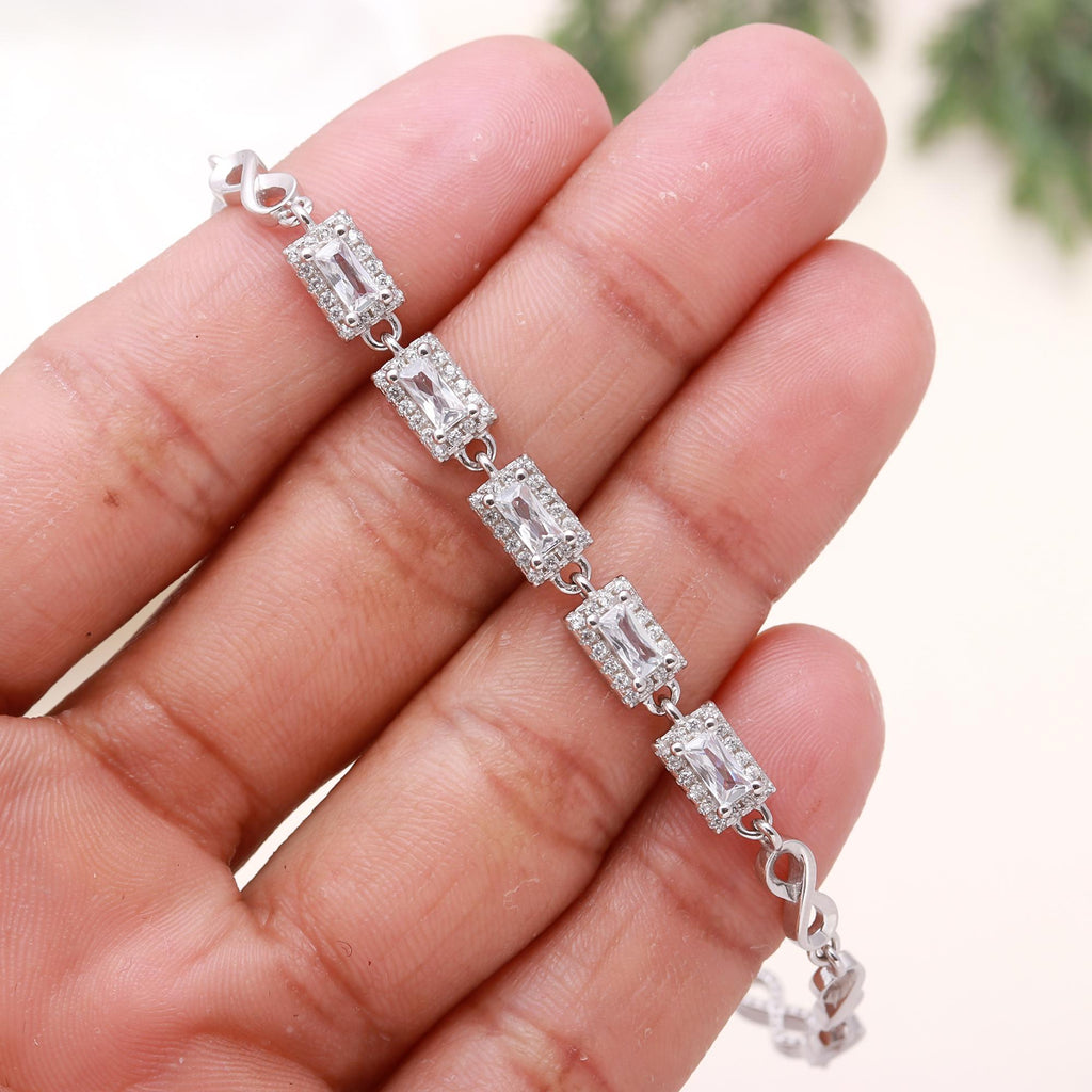 Adjustable 925 Silver Bracelet – Everyday Minimal Style