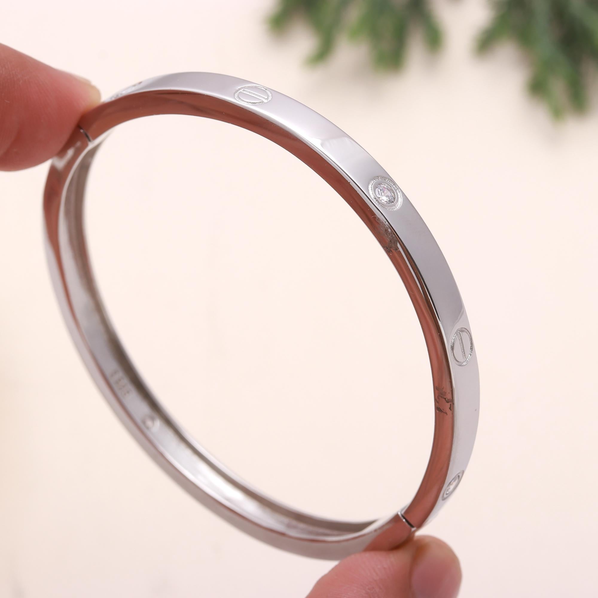 925 Sterling Silver Bracelet – Elegant & Timeless Jewelry for Everyday Wear