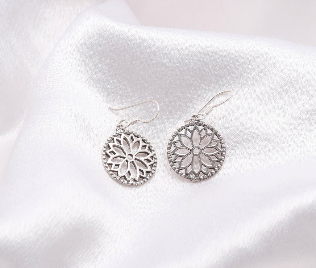 Hypoallergenic 925 Sterling Silver Stud Earrings – Dainty Round Style Boho Jewellery