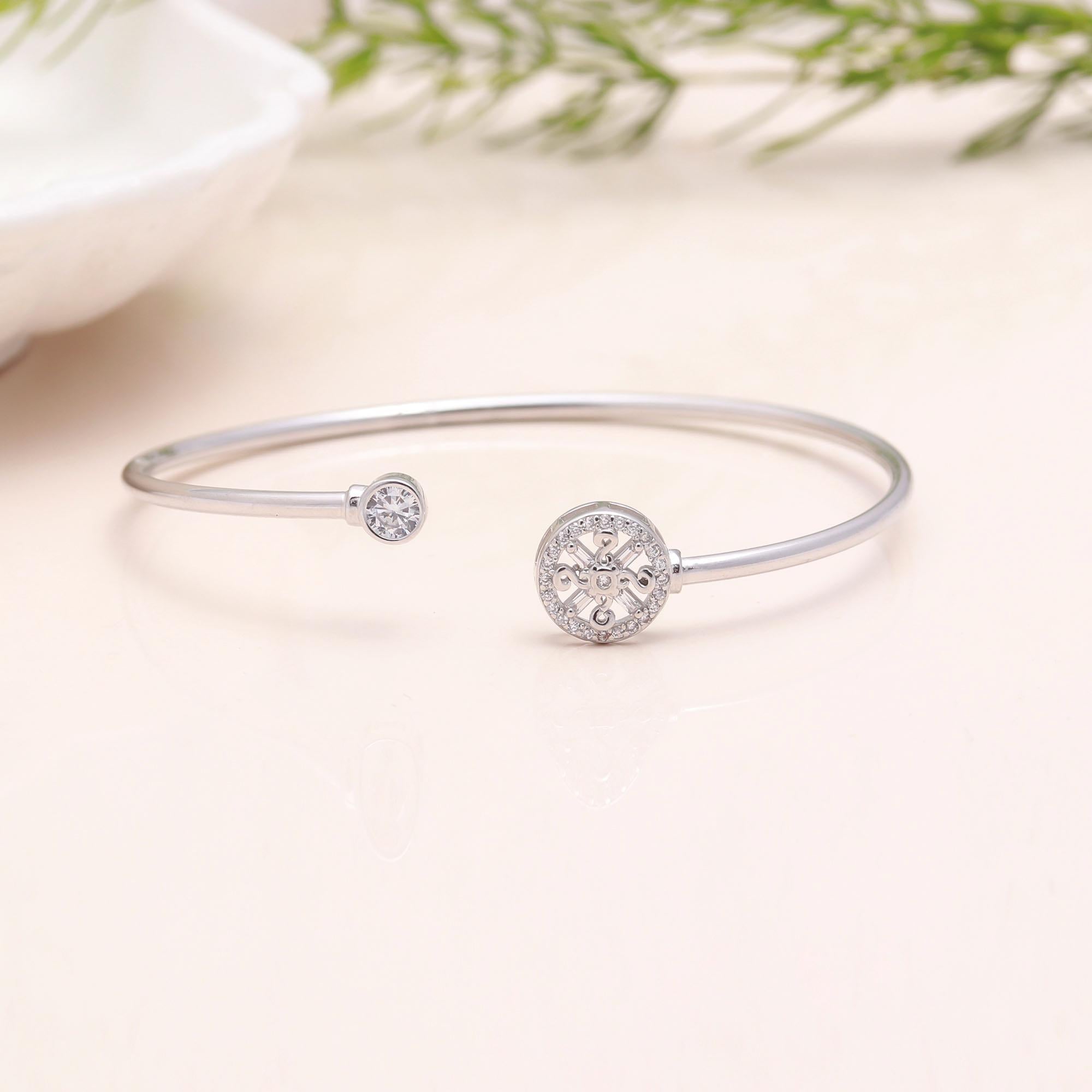 925 Sterling Silver Bracelet – Elegant Dainty Chain for Women