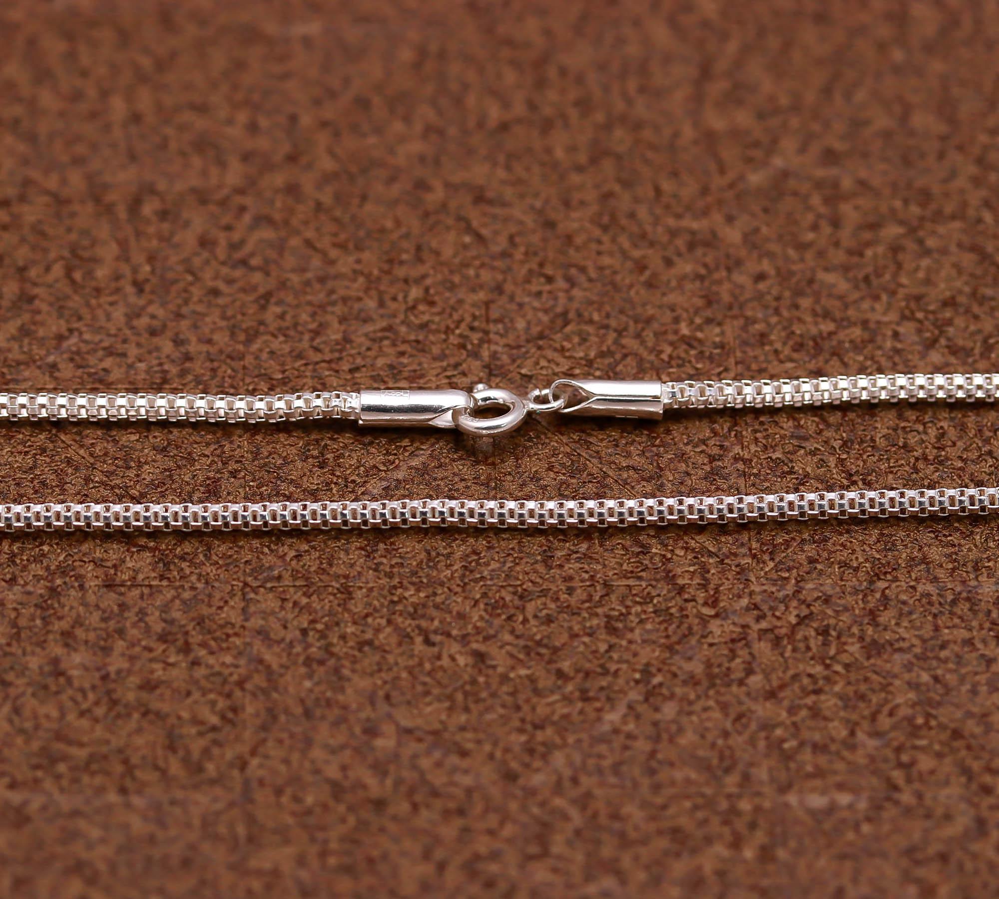 925 Silver Chain Necklace – Minimalist & Versatile Style