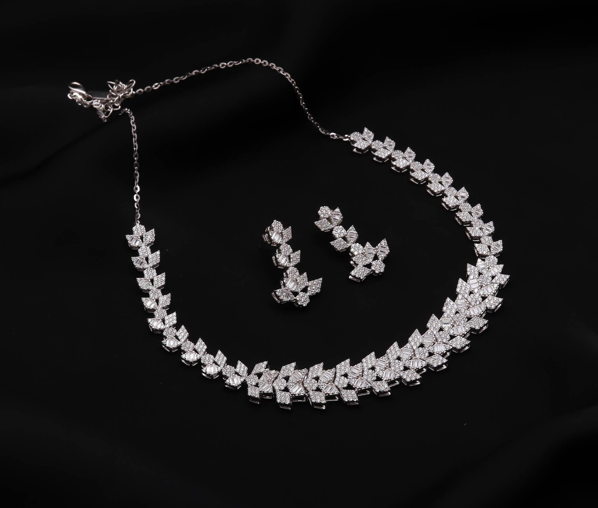 925 Sterling Silver Cubic Zirconia Pendant Necklace & Stud Earrings Set Bridal Jewellery