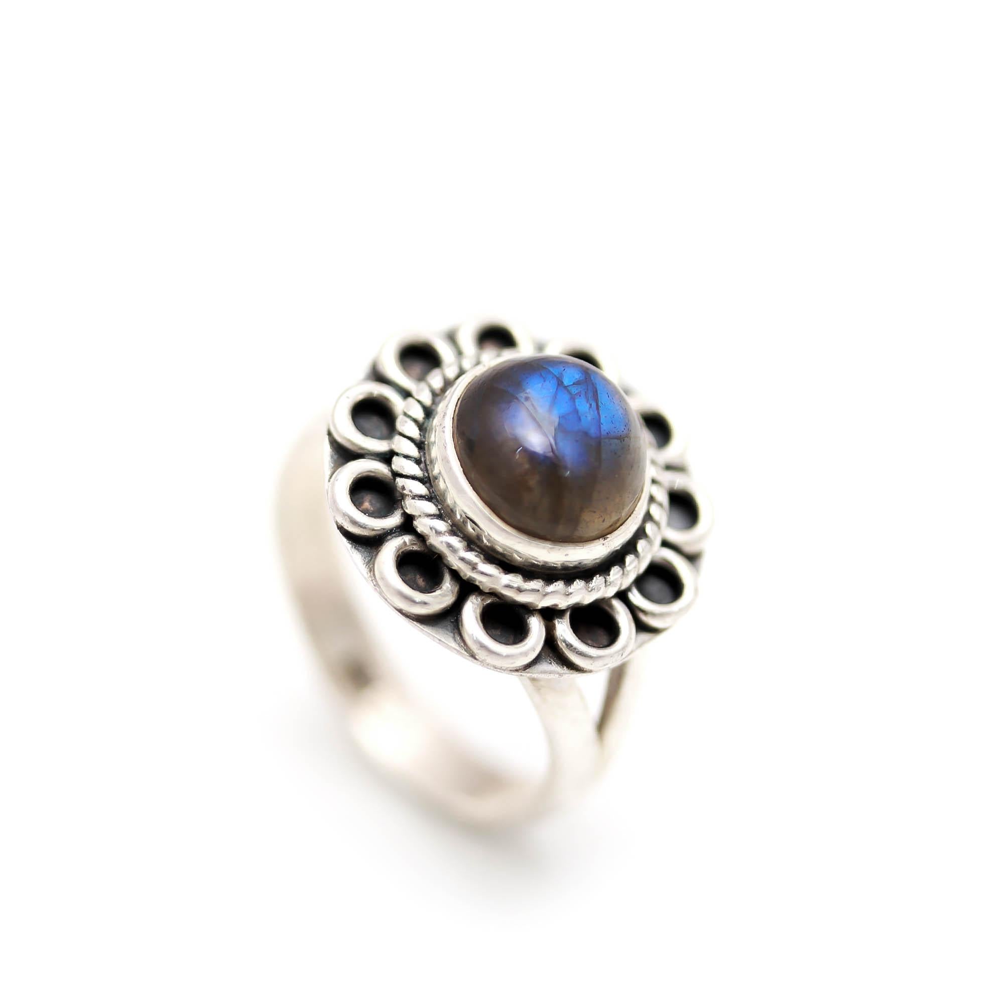 925 Sterling Silver Labradorite Gemstone Ring – Oval Brilliant Stone with Oxidised Turkish Finish