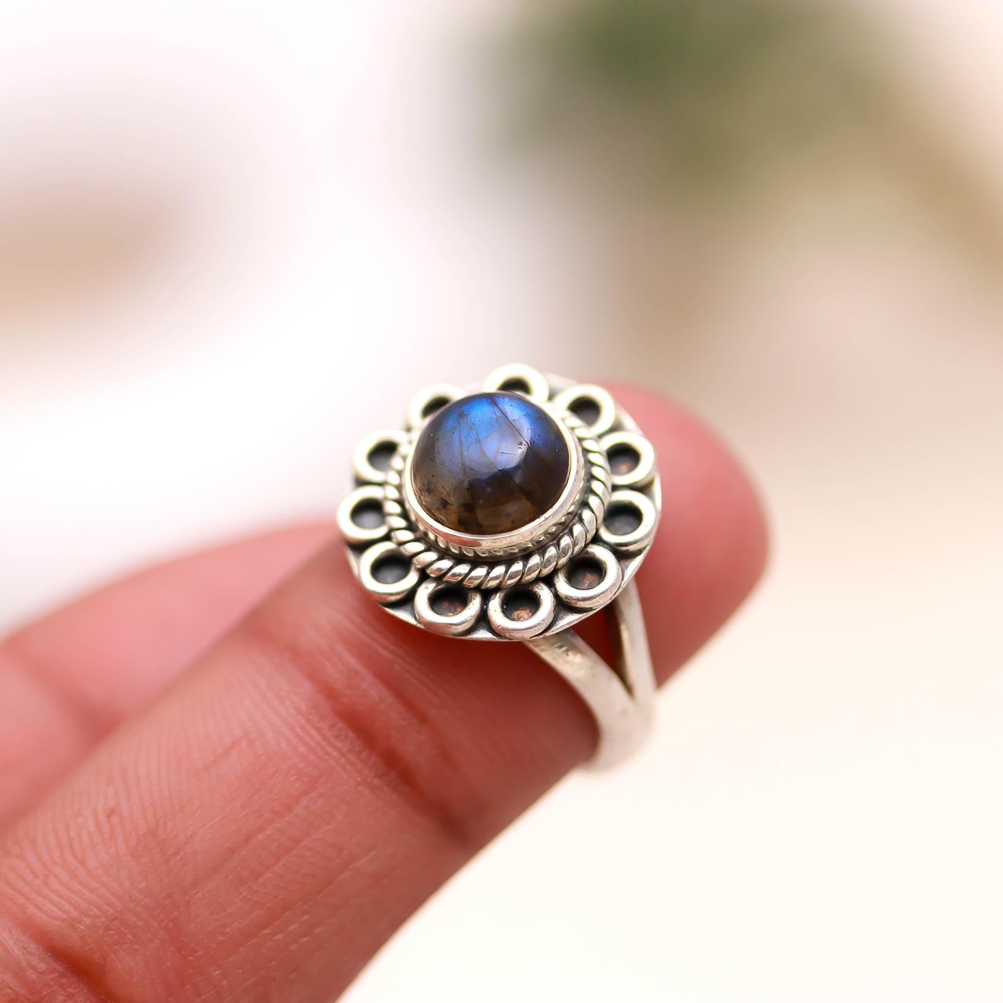 925 Sterling Silver Labradorite Gemstone Ring – Oval Brilliant Stone with Oxidised Turkish Finish