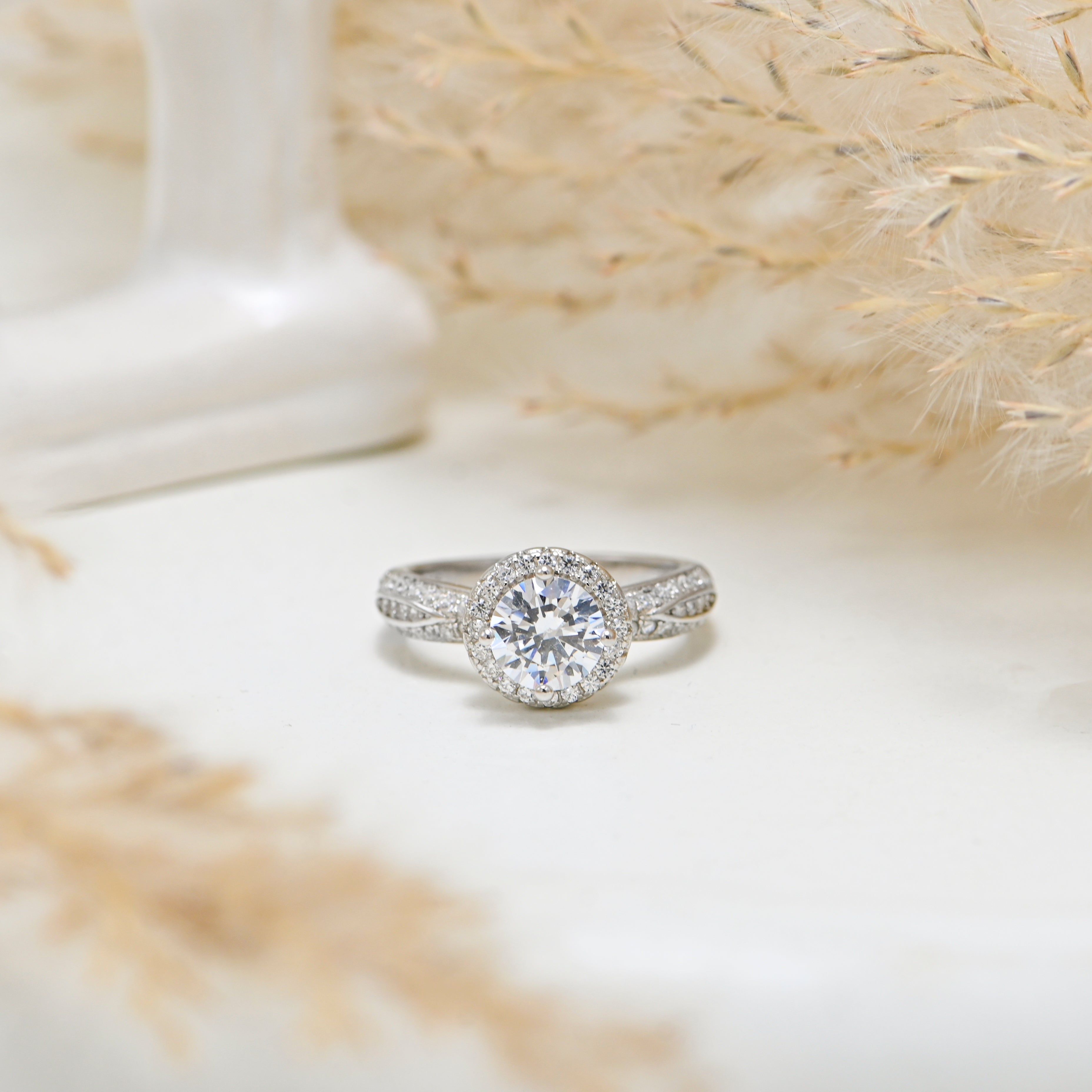 925 Sterling Silver Engagement Ring with Round Brilliant Cubic Zirconia