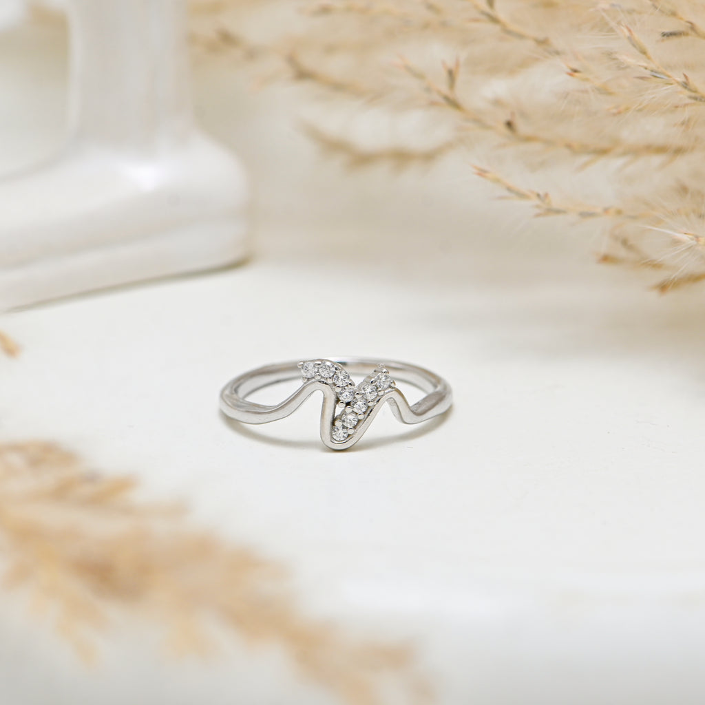 Dainty 925 Sterling Silver Ring – Round Brilliant Cubic Zirconia Statement Jewellery