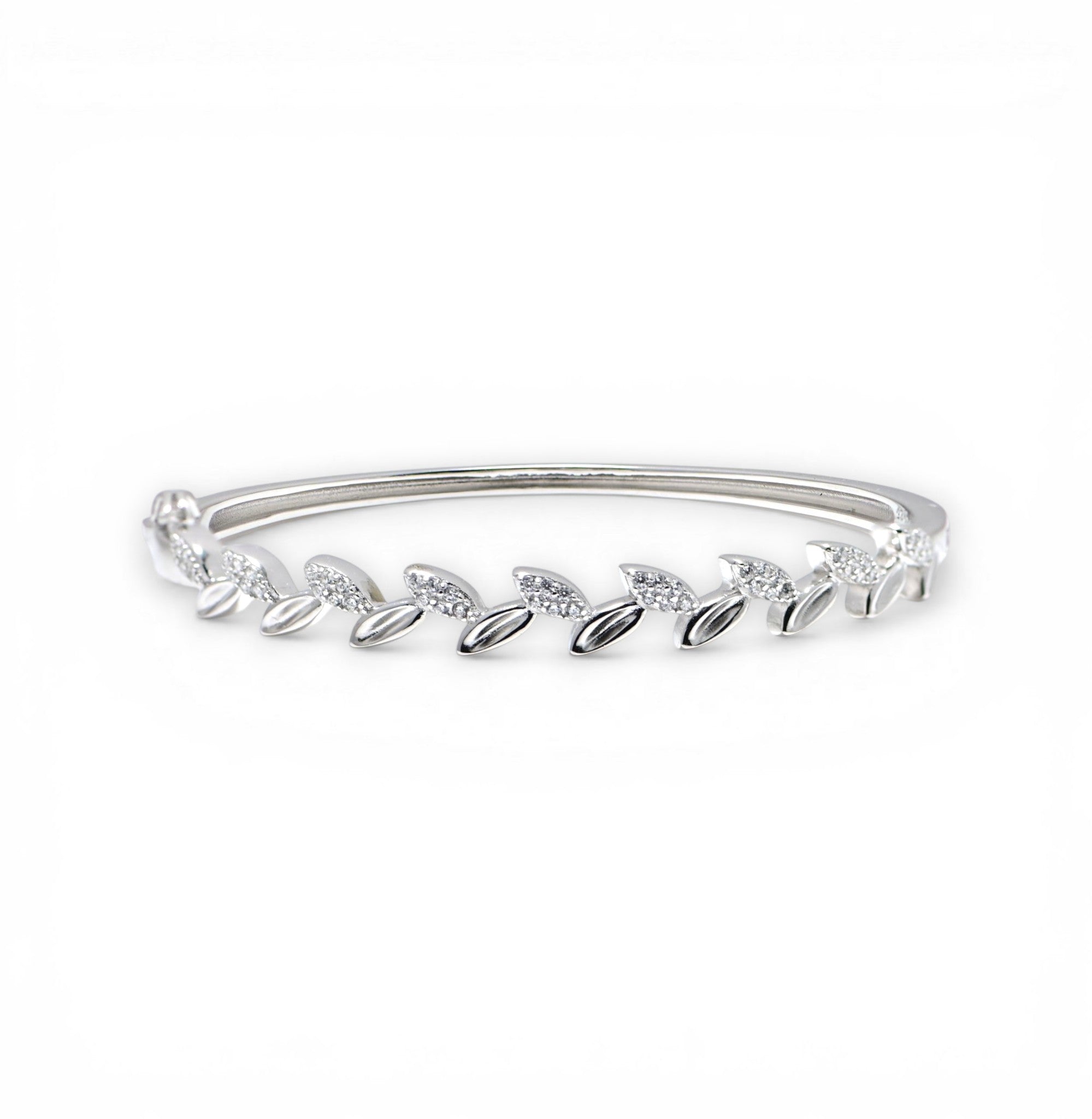 Sterling Silver Nature Leaf Bracelet – Delicate Everyday Jewelry