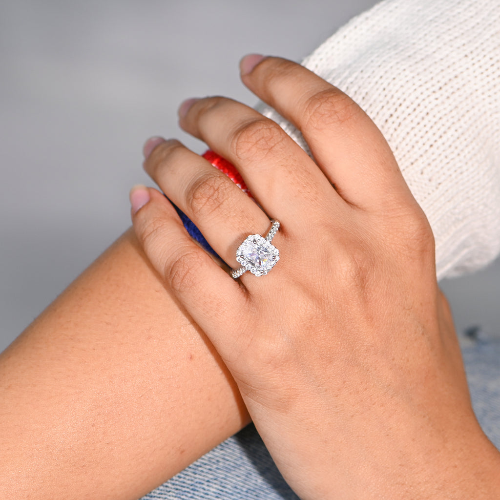 Timeless Beauty 925 Sterling Silver CZ Ring Round Cut Cubic Zirconia Party Wear