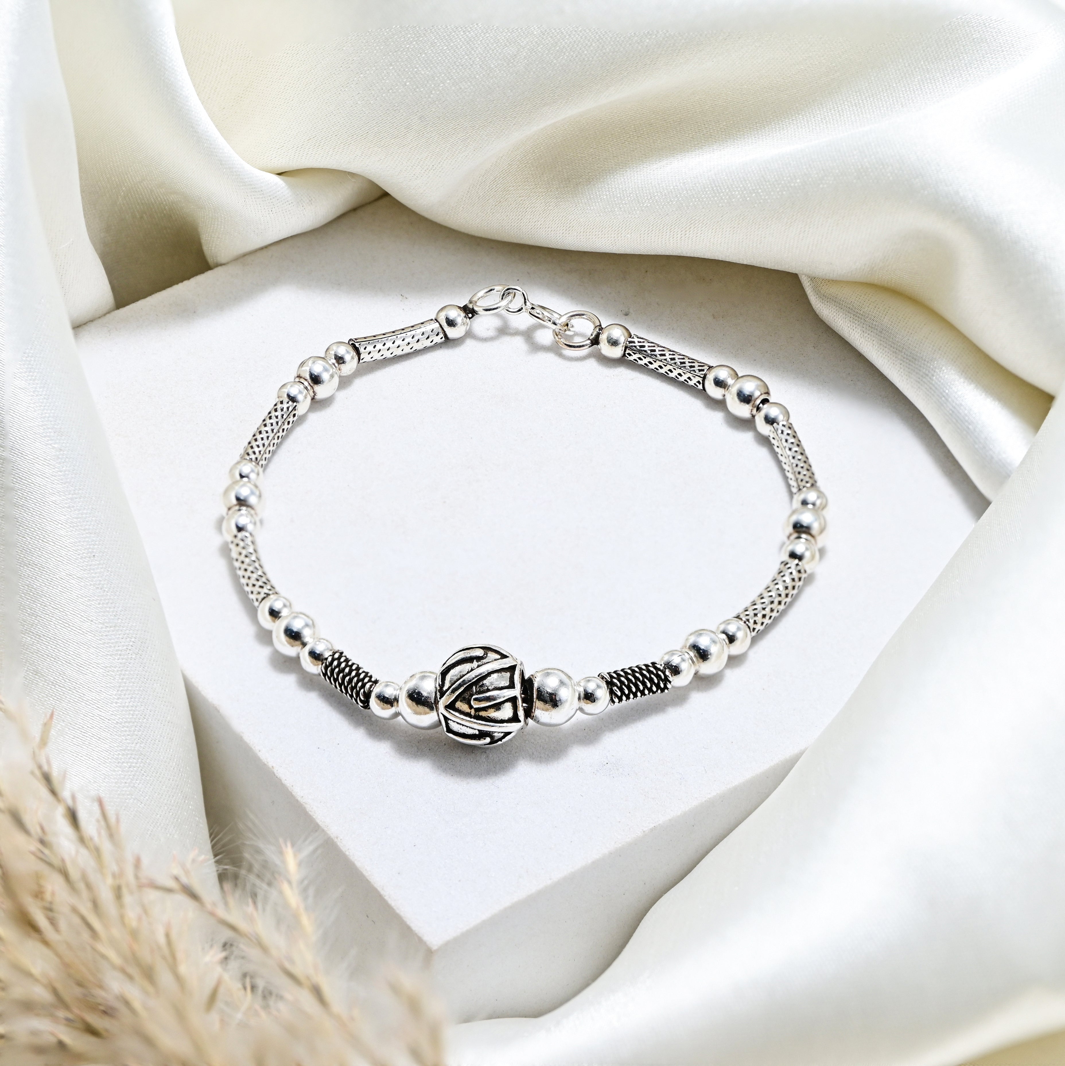Vintage Style 925 Silver Bead Bracelet Classic Statement Silver Bracelet