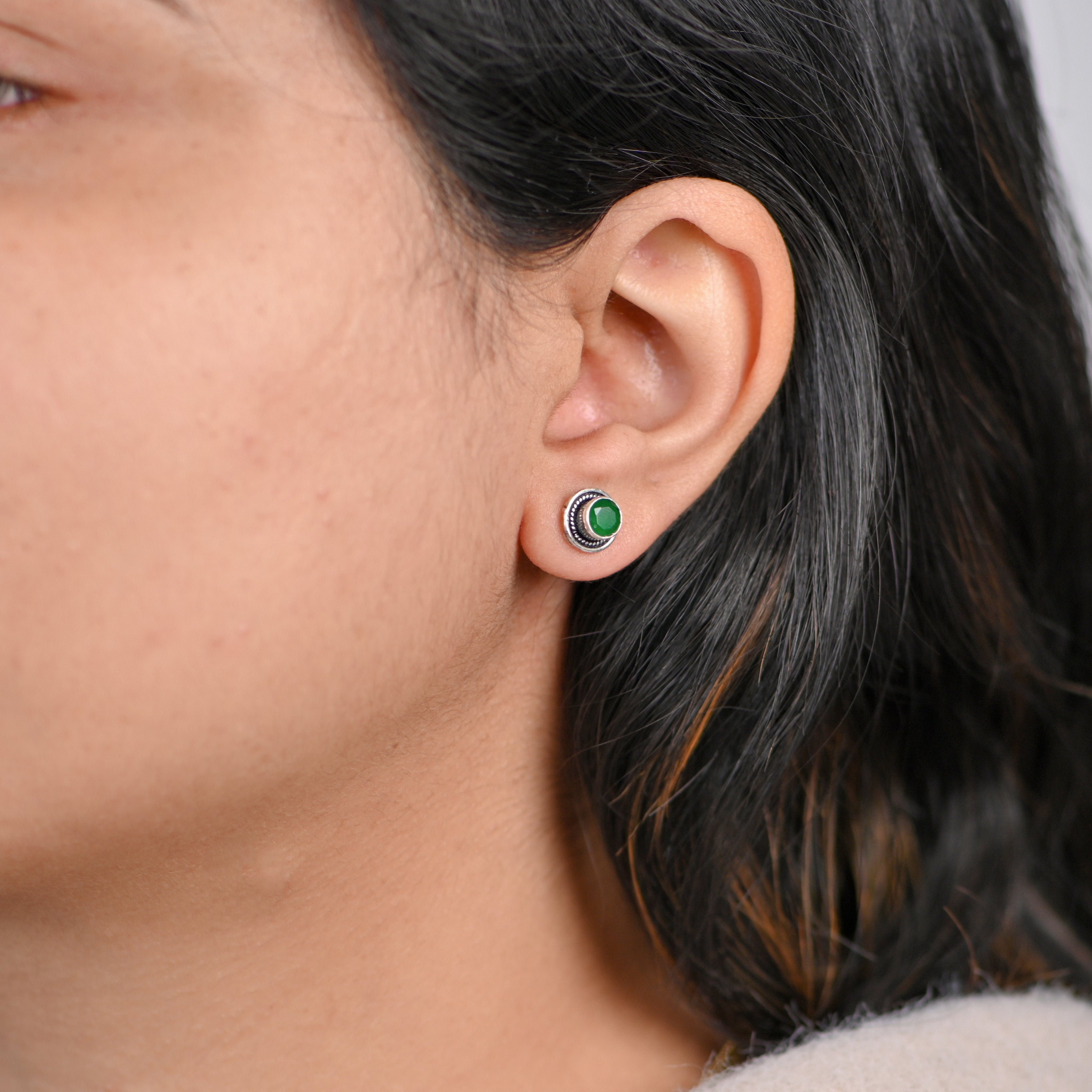 925 Sterling Silver Round Brilliant Emerald Oxidised Earrings