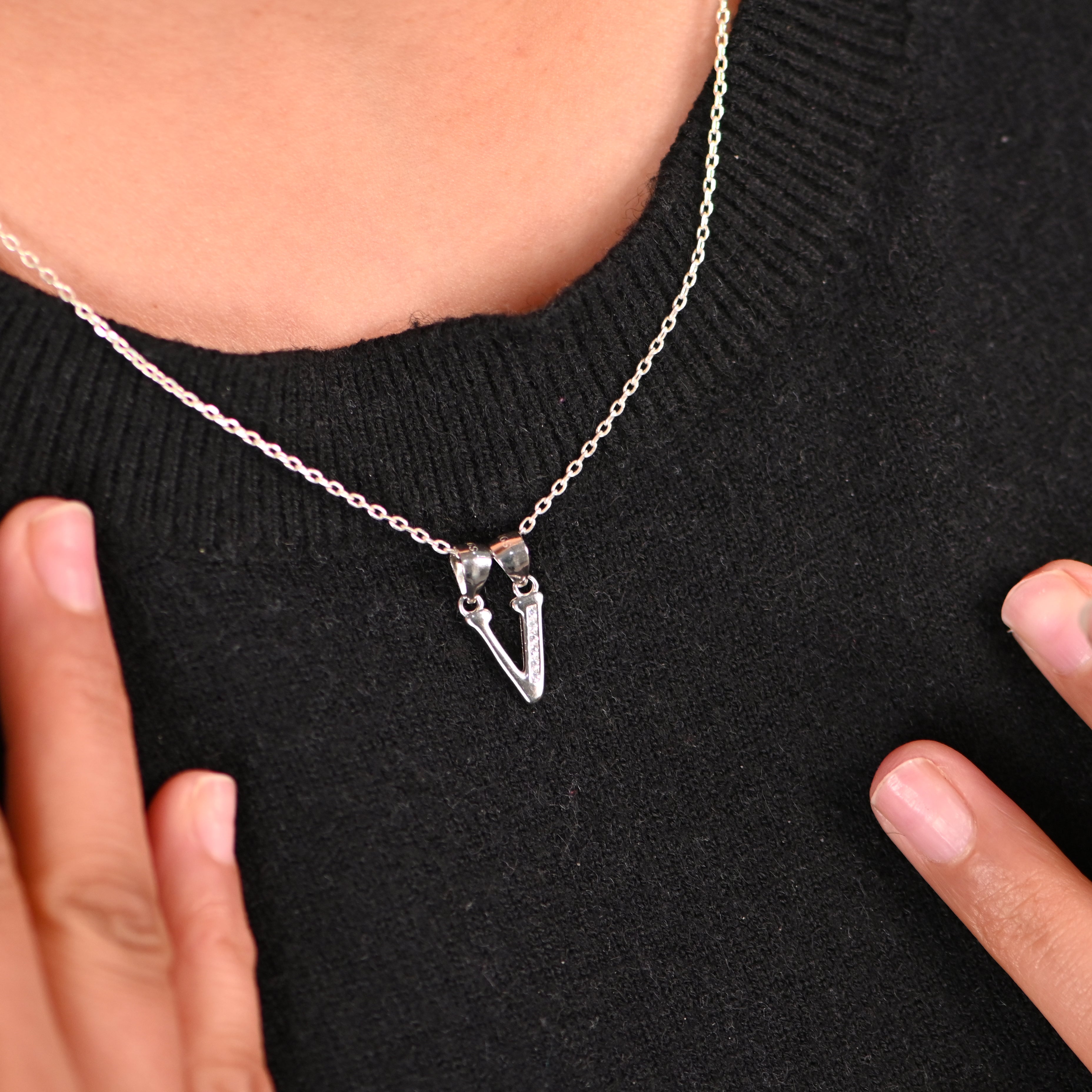 925 Silver V Initial Necklace – Cubic Zirconia & Rhodium Finish