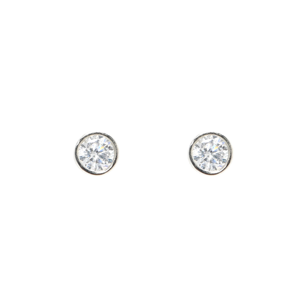 Elegant 925 Sterling Silver Cubic Zirconia Pendant and Earring Set