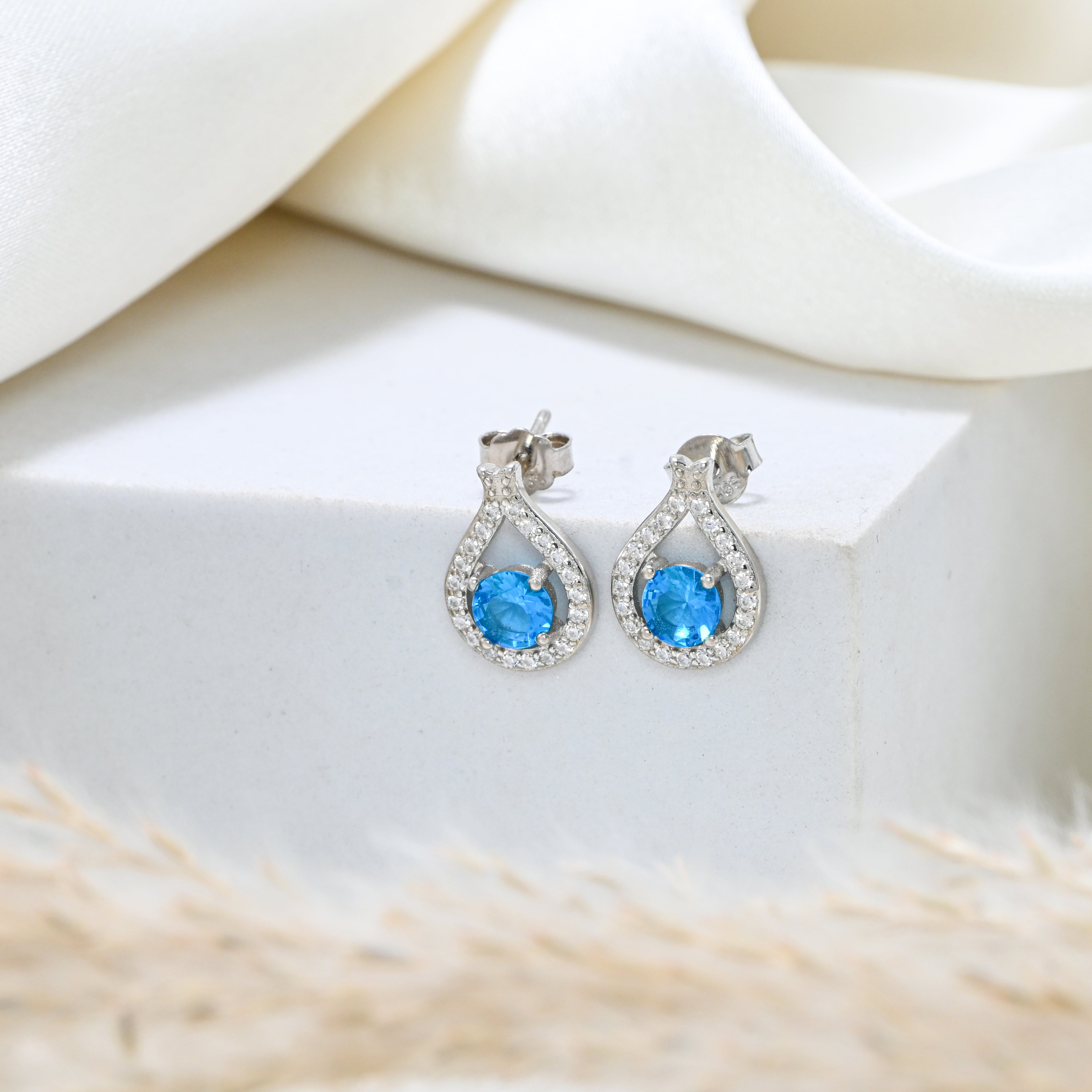 Rhodium-Plated 925 Sterling Silver Earrings with Round Brilliant Cubic Zirconia