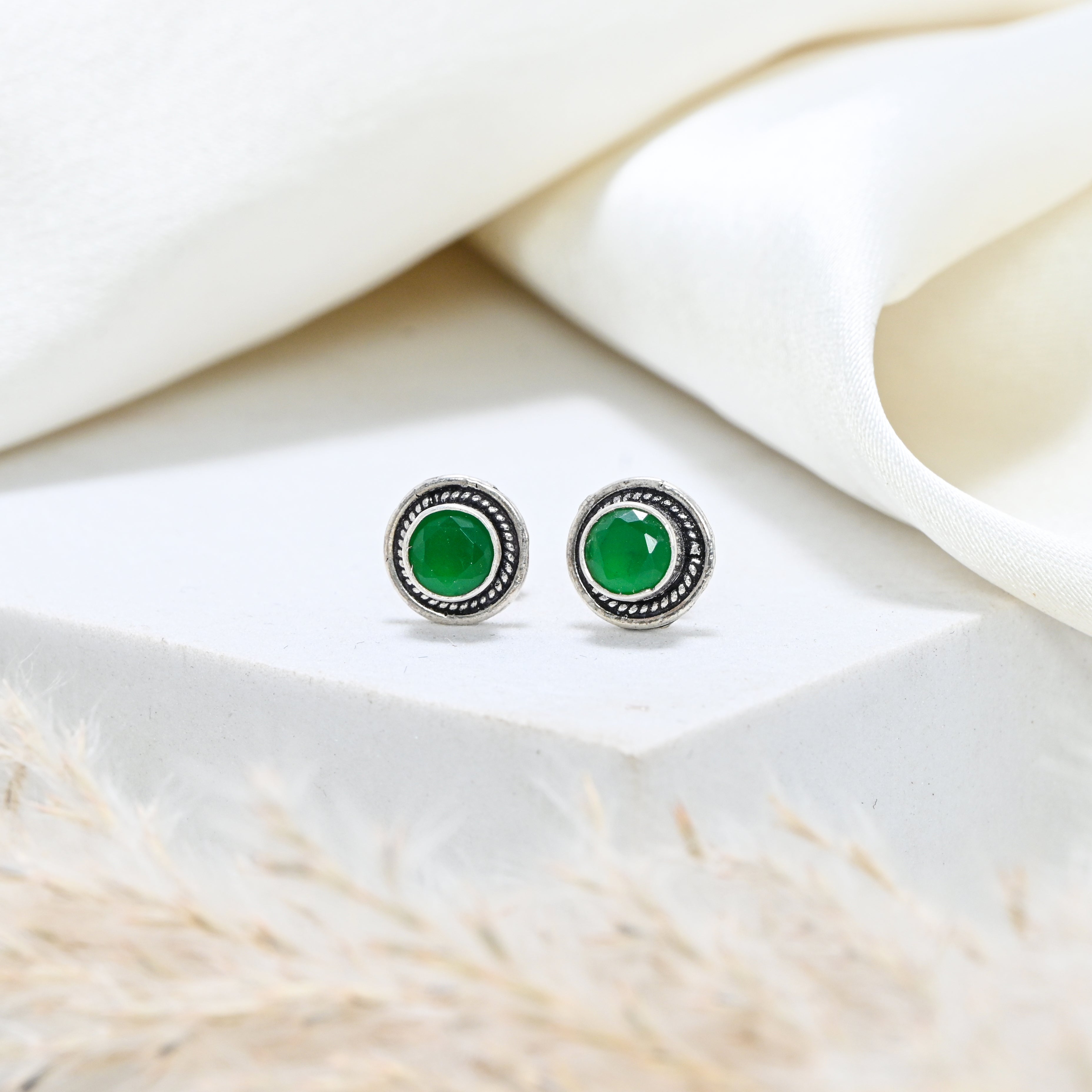 925 Sterling Silver Round Brilliant Emerald Oxidised Earrings