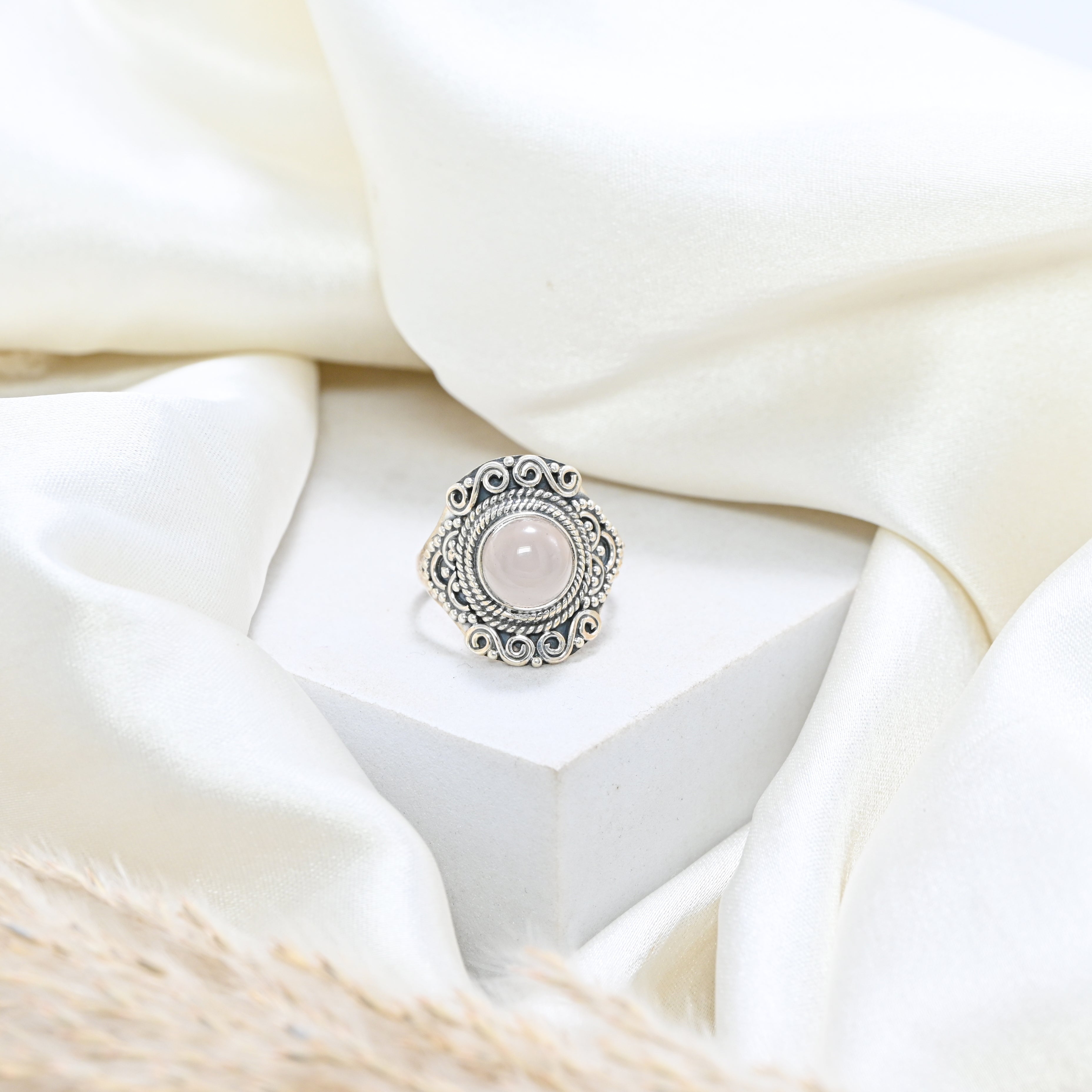 925 Sterling Silver Round Rose Quartz Ring – Brilliant Cut with Oxidised Turkish Finish