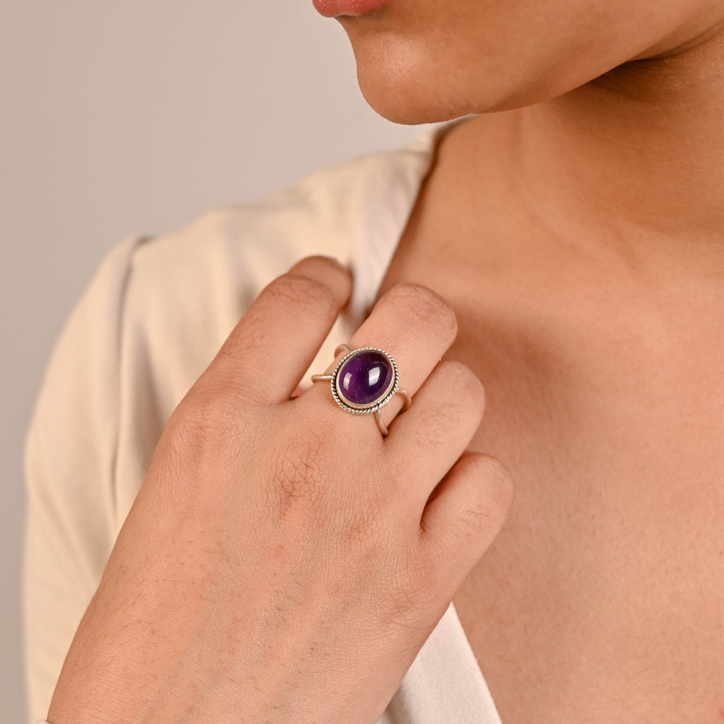 925 Sterling Silver Oval Amethyst Ring – Brilliant Cut with Oxidised Turkish Finish