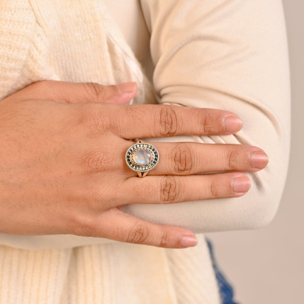 925 Sterling Silver Rainbow Moonstone Ring Vintage Jewellery