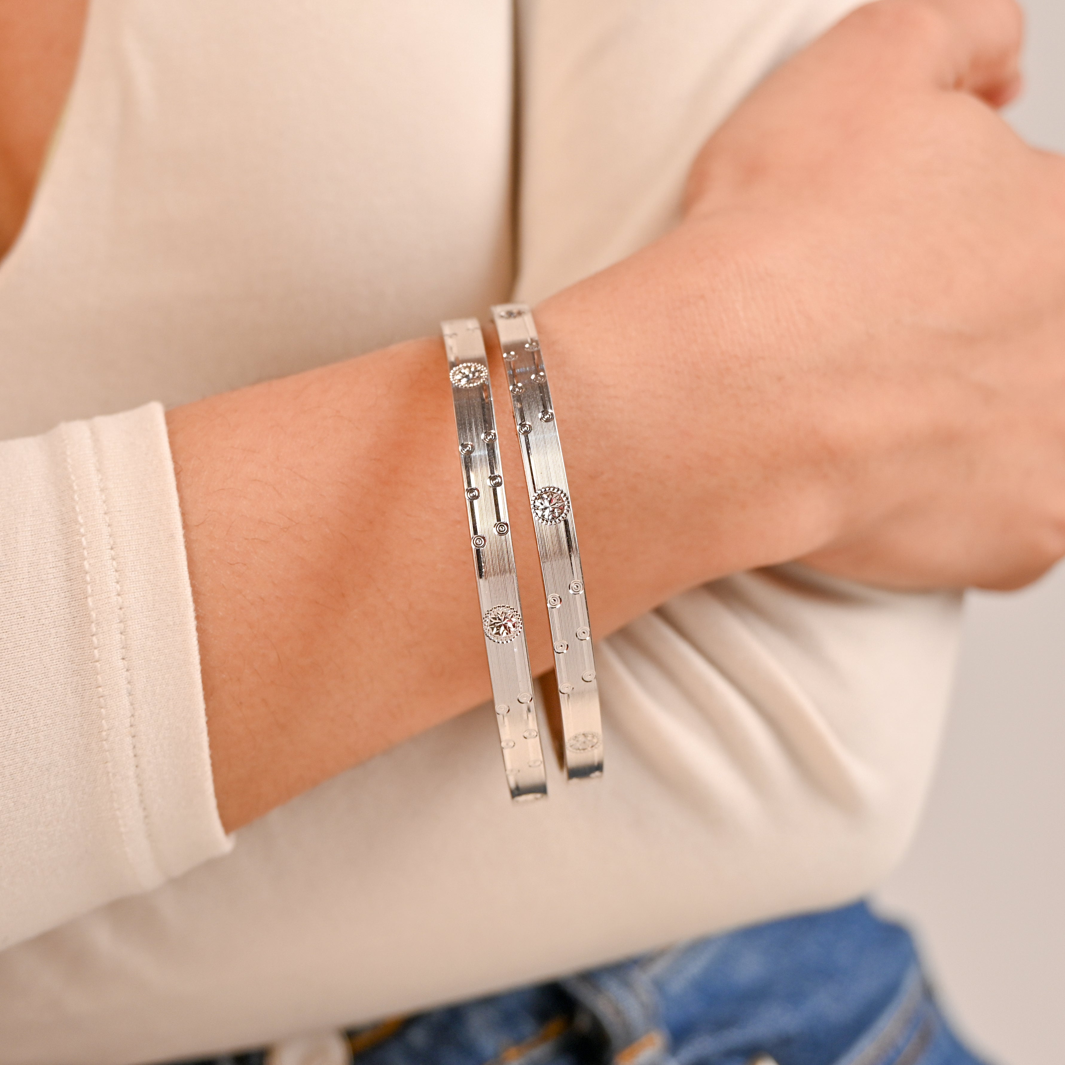 925 Sterling Silver Classic Elegant Bangle – Minimalist