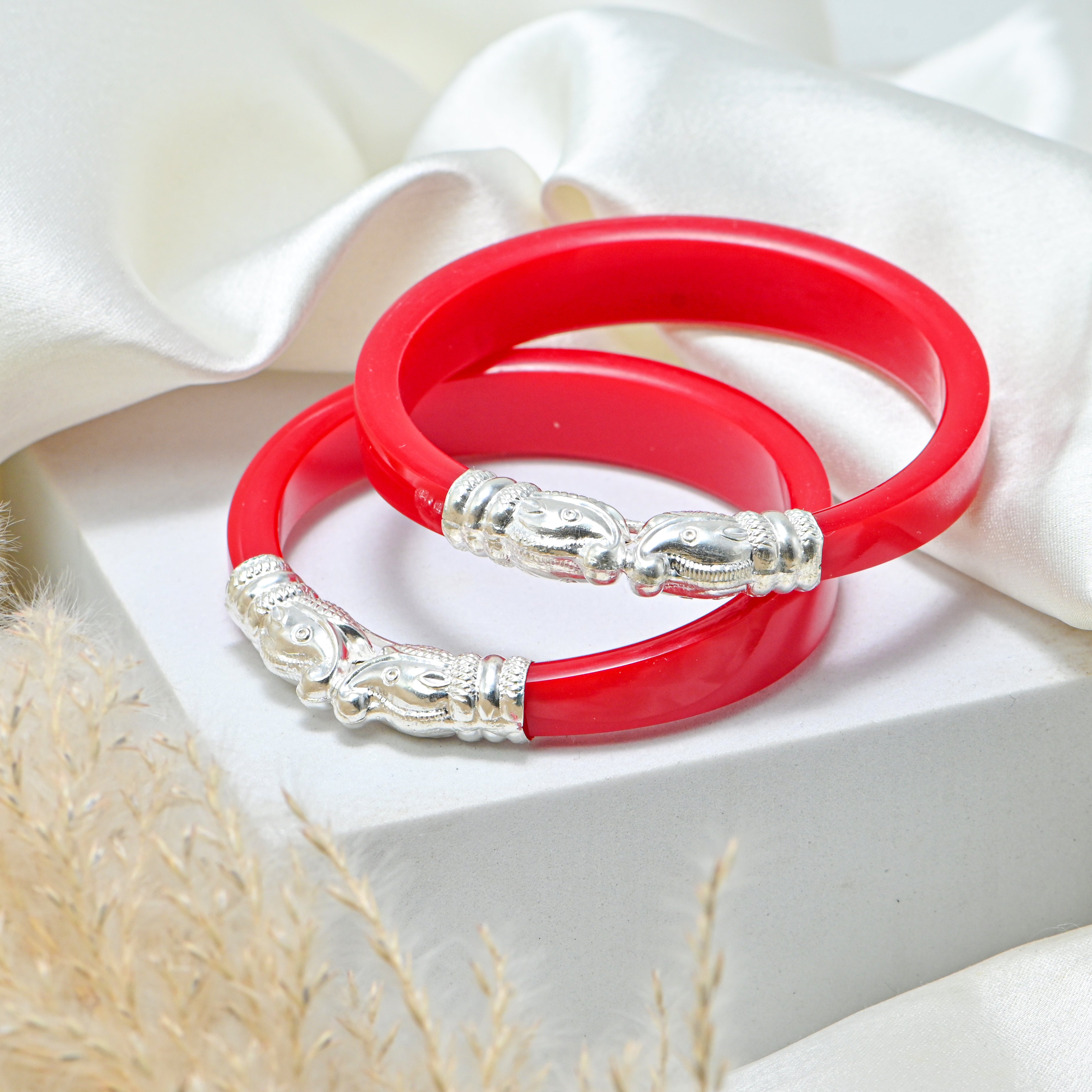 Elegant Women’s Kada in 925 Sterling Silver with Glass Detailing Wedding Wear