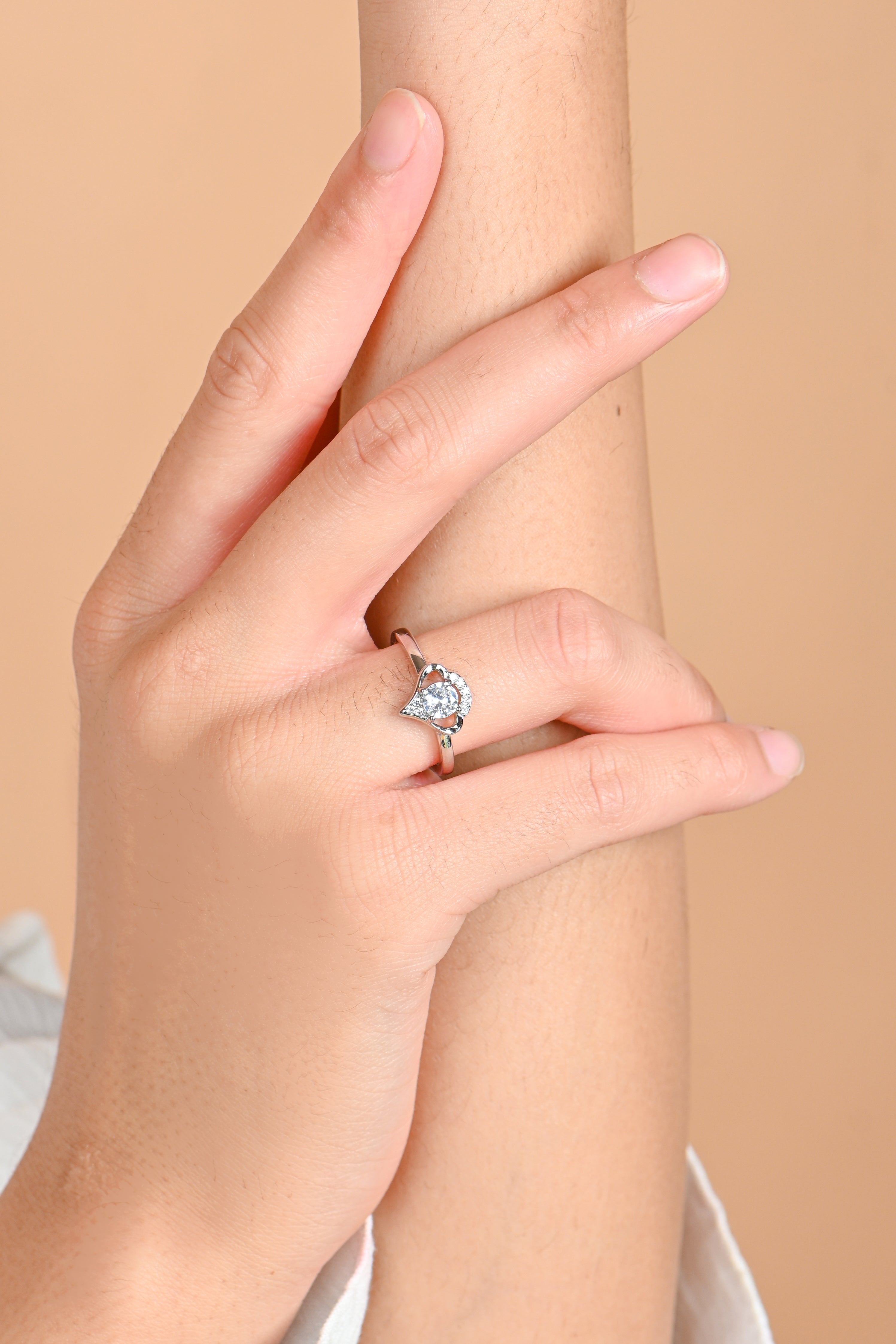 Dainty Sterling Silver Brilliant Cut Cubic Zirconia Ring Sparkling Ring for Bridal