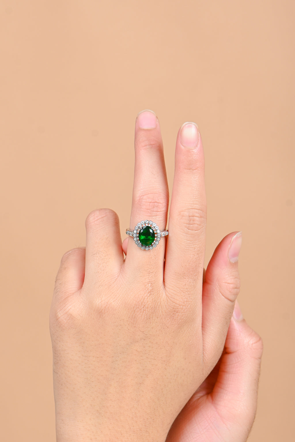 Luxury 925 Silver Sparkling CZ Ring Brilliant Cut Cubic Zirconia Jewelry for Engagements, Birthdays, or Gifts