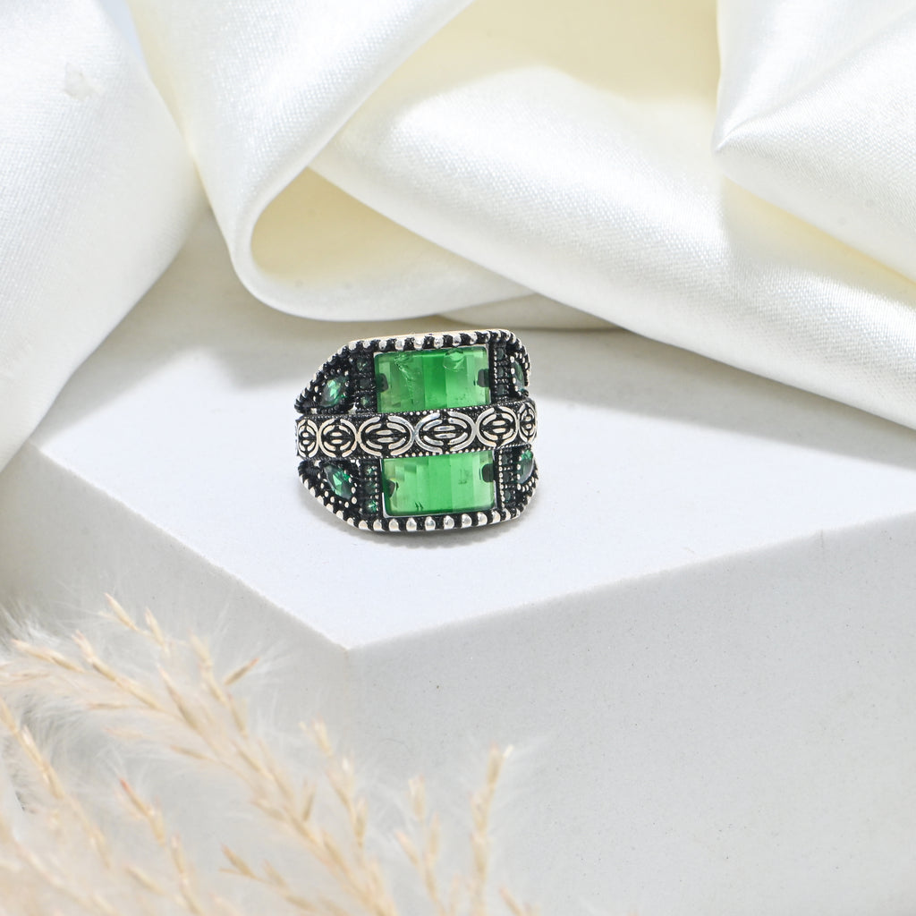 Fashionable Men’s Oxidized Silver Ring with Green Onyx Stylish, Durable, and Comfortable