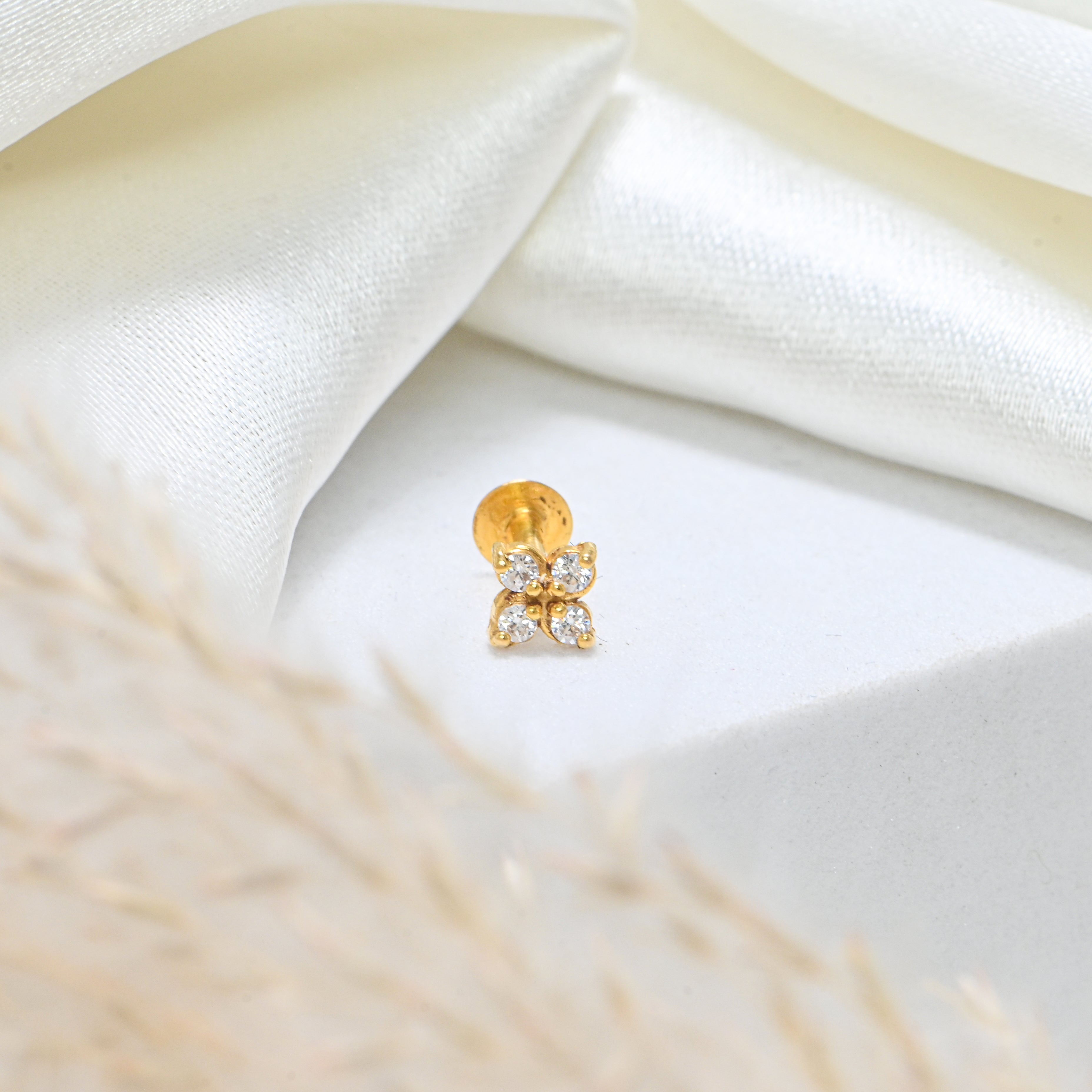 Real 18KT Gold Nose Ring Round Brilliant CZ Classic Indian Nose Pin