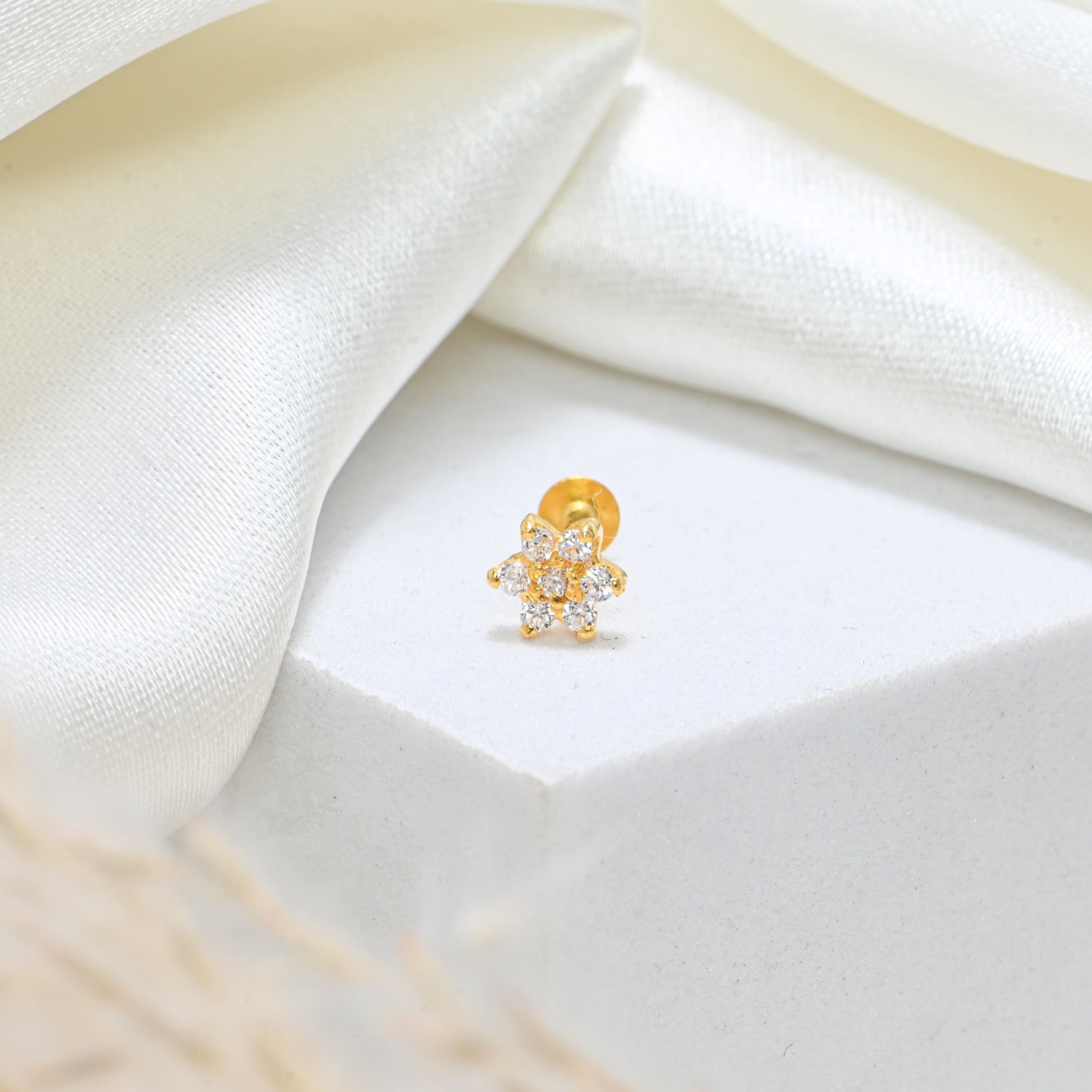 Premium 18KT Hallmark Gold CZ Nose Ring Round Brilliant Cut Party Wear Jewelry