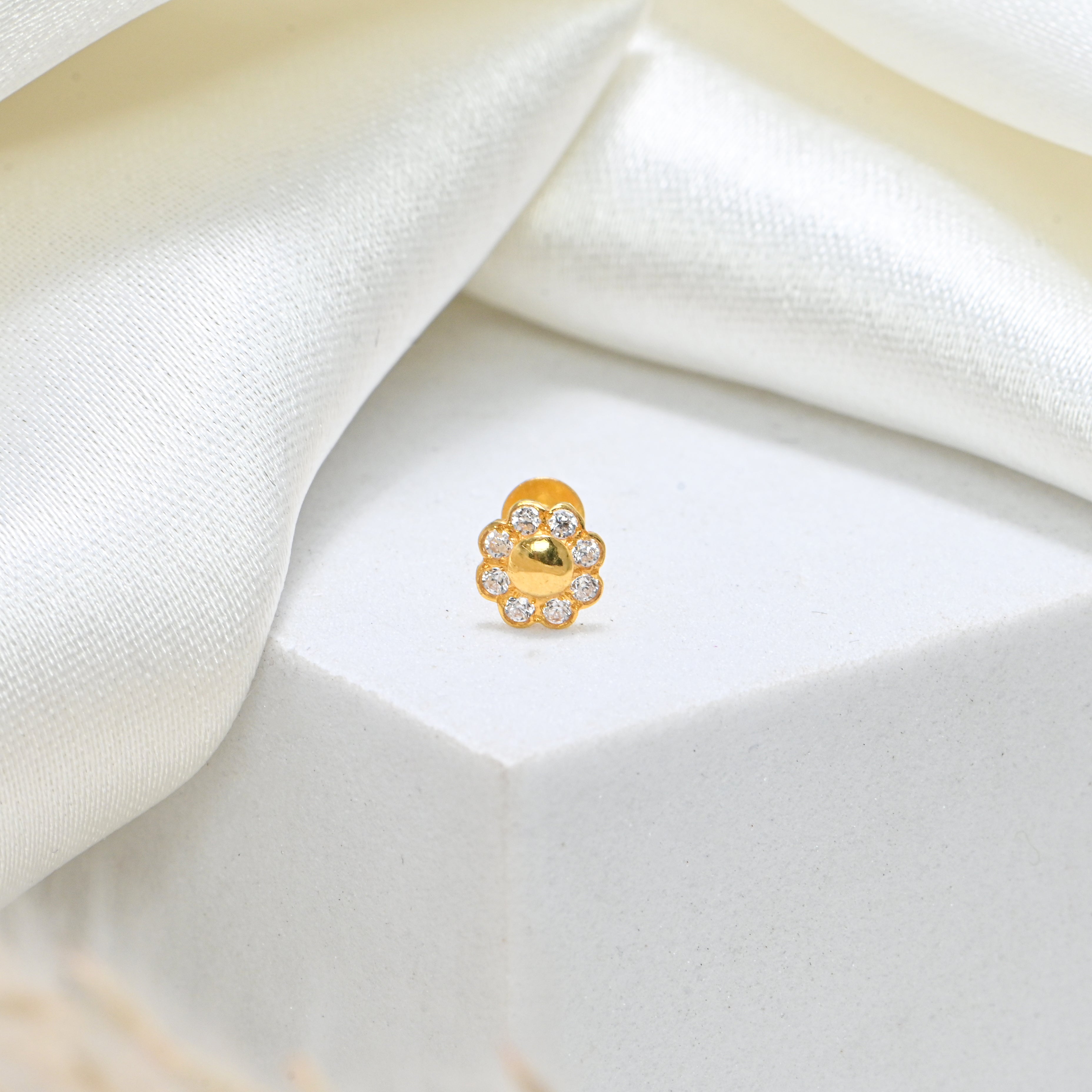 18KT Hallmark Gold Nose Ring Round Brilliant Cubic Zirconia Classic Nose Stud