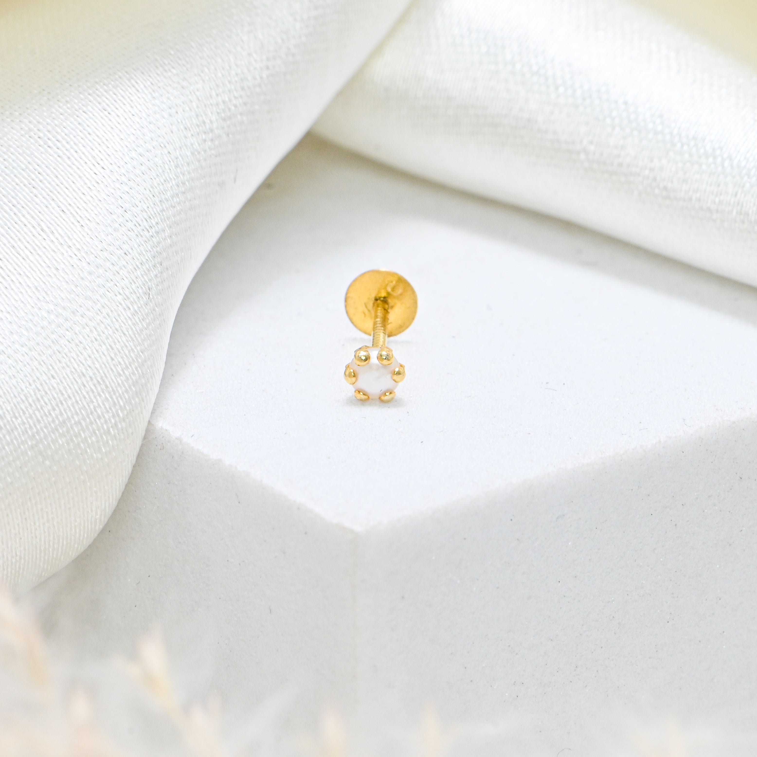 18KT Hallmark Gold Nose Ring with Round Brilliant Cubic Zirconia Nose Pin