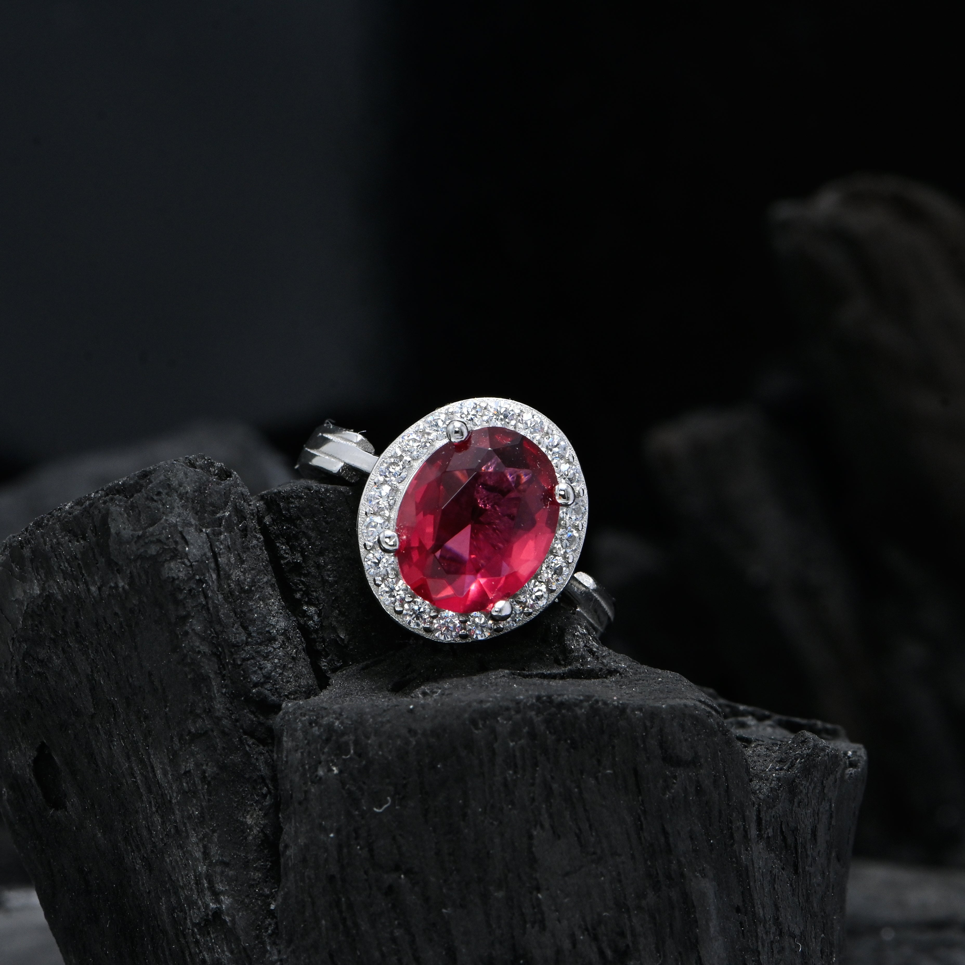 925 Sterling Silver Luxe Cocktail Cubic Zirconia Ring for Women, Bold CZ Fashion Jewelry for Parties, Evening Wear, Wedding Gifts