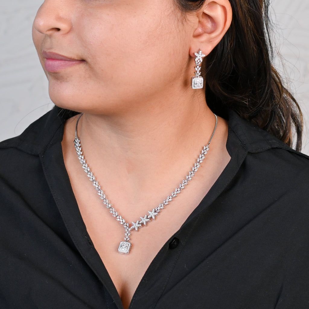 Elegant 925 Sterling Silver Cubic Zirconia Necklace & Earrings Set Party Wear