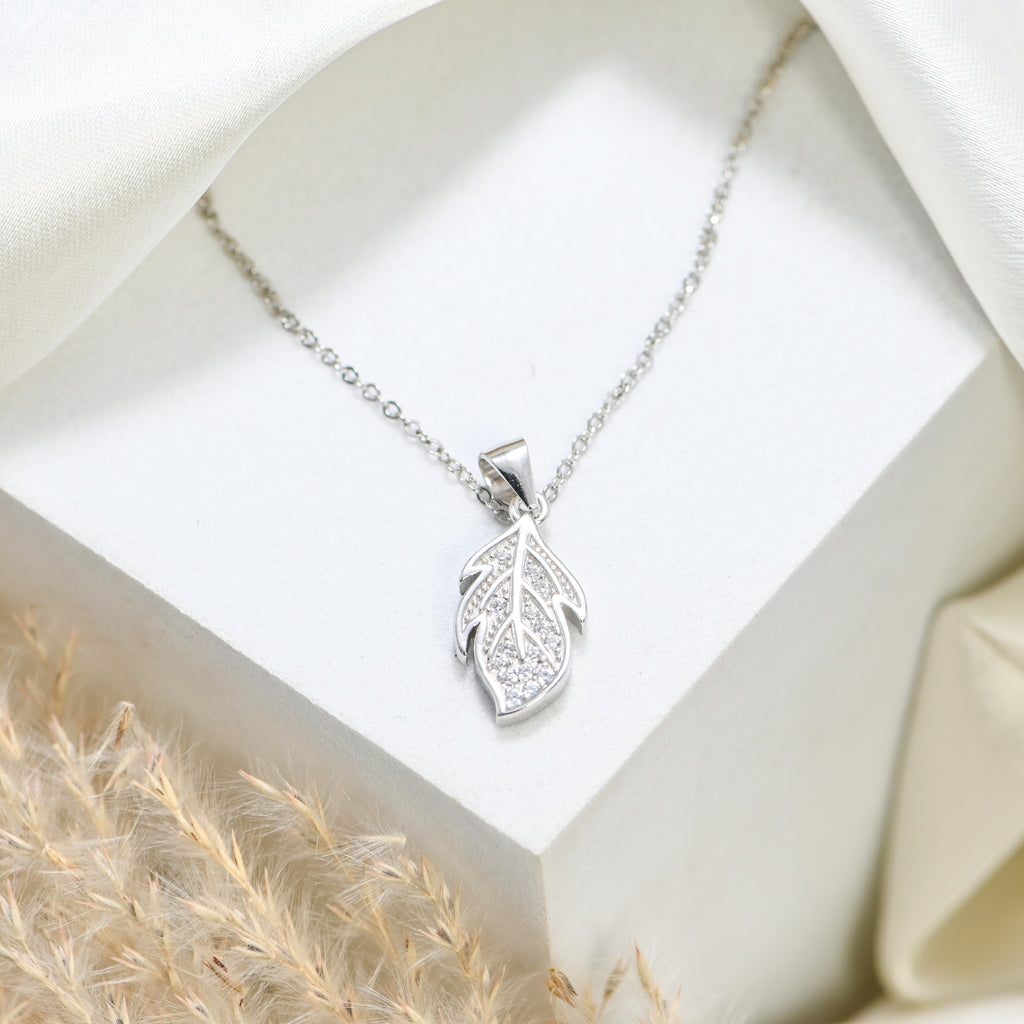 925 Sterling Silver Leaf Necklace Pendant – Elegant & Sparkling CZ Design