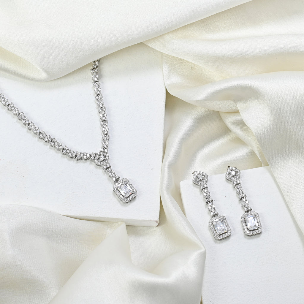 Elegant 925 Sterling Silver Cubic Zirconia Necklace & Earrings Set Party Wear