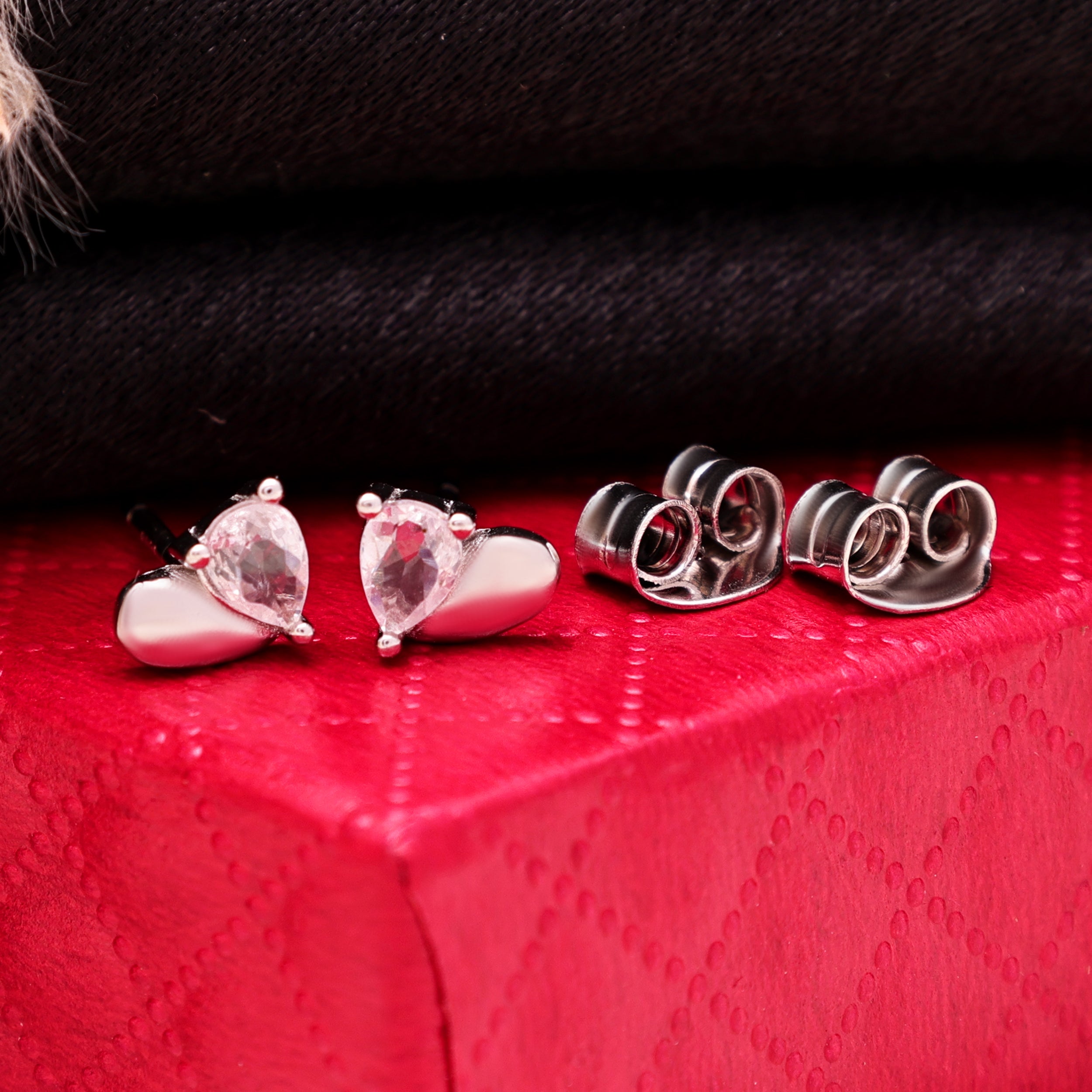 925 Sterling Silver Teardrop Cubic Zirconia Studs