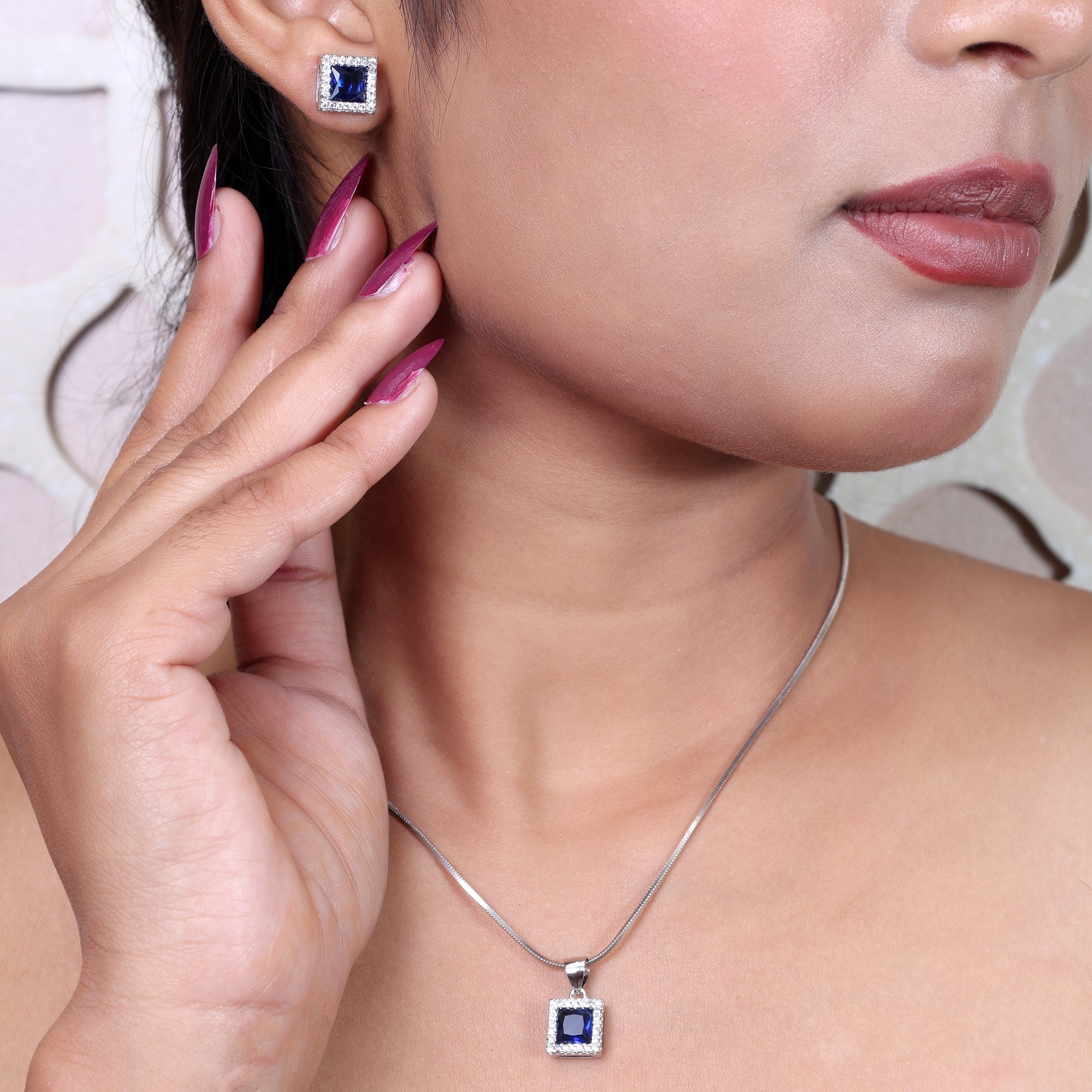 Delicate 925 Sterling Silver Pendant & Earrings Set– Subtle Shine, Timeless Design