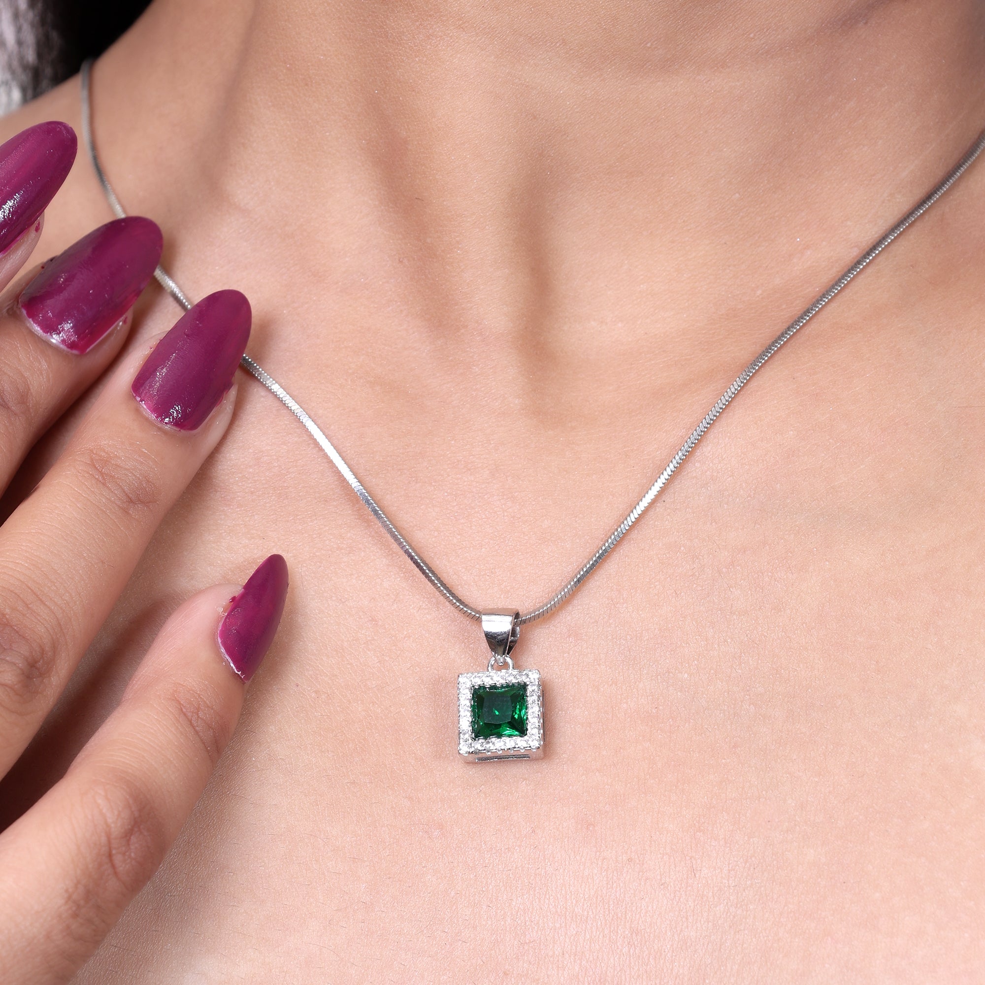 Minimalist 925 Sterling Silver Pendant – Simple, Chic & Stylish