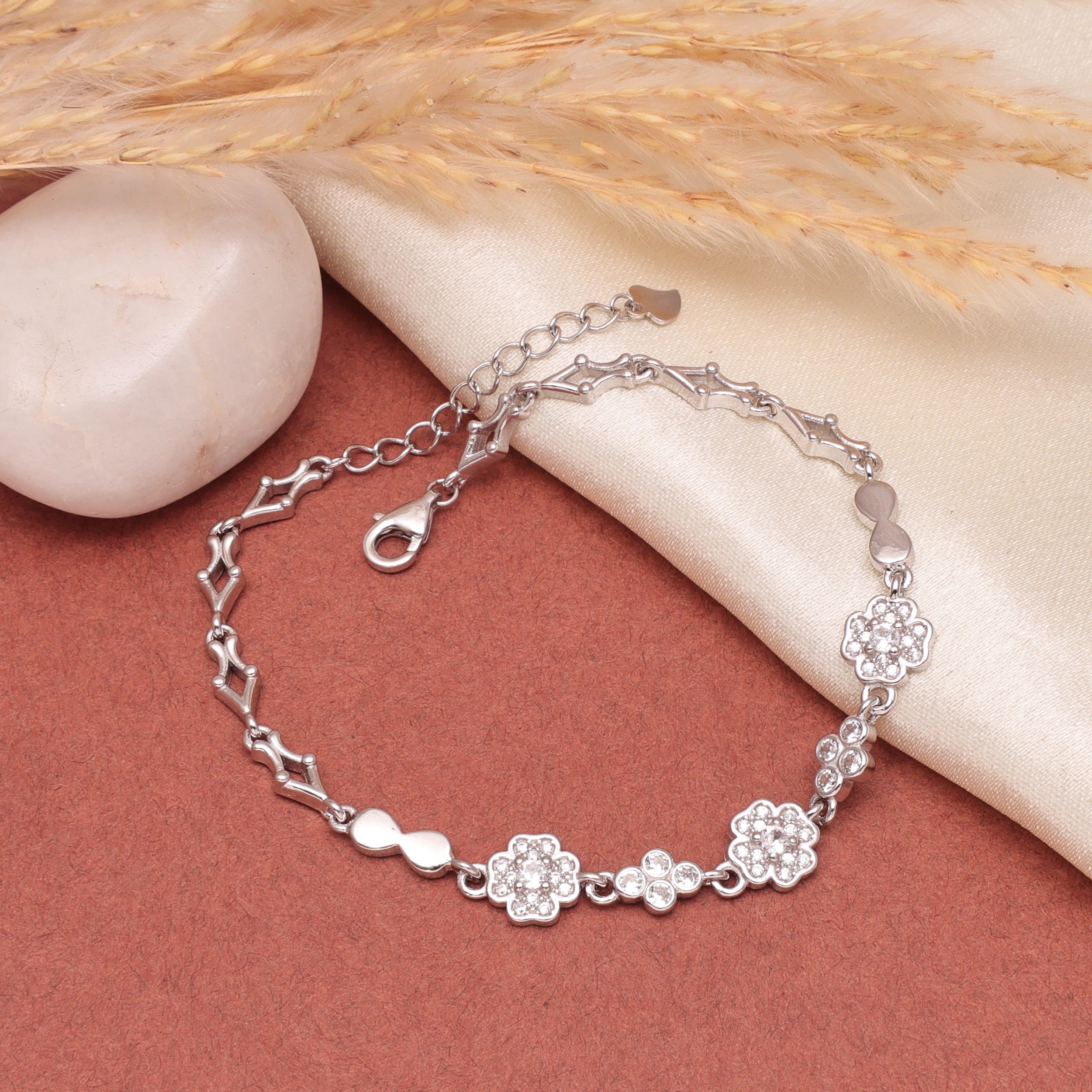 925 Sterling Silver Bracelet – Sophisticated, Polished & Timeless Design