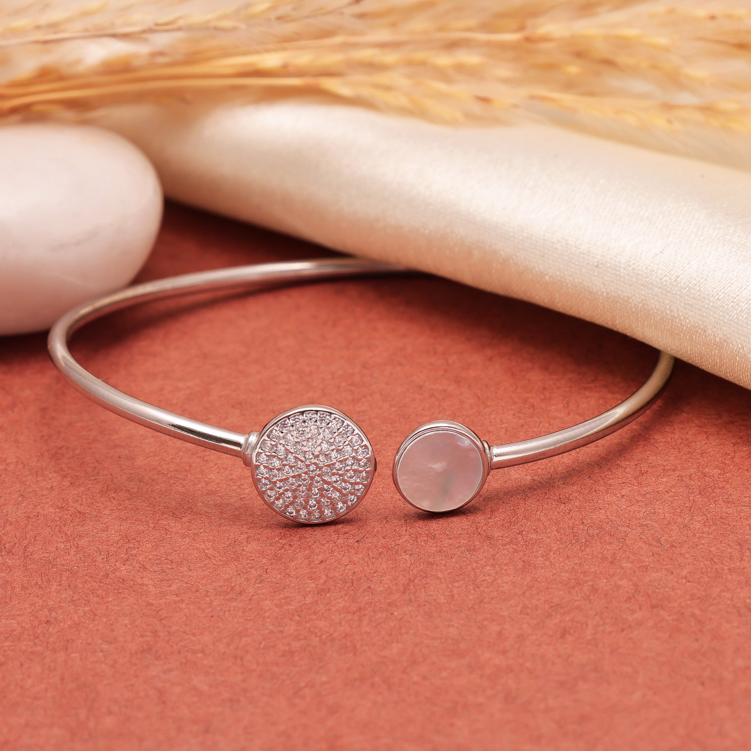 925 Sterling Silver Bracelet – Minimalist & Stylish Gift Idea
