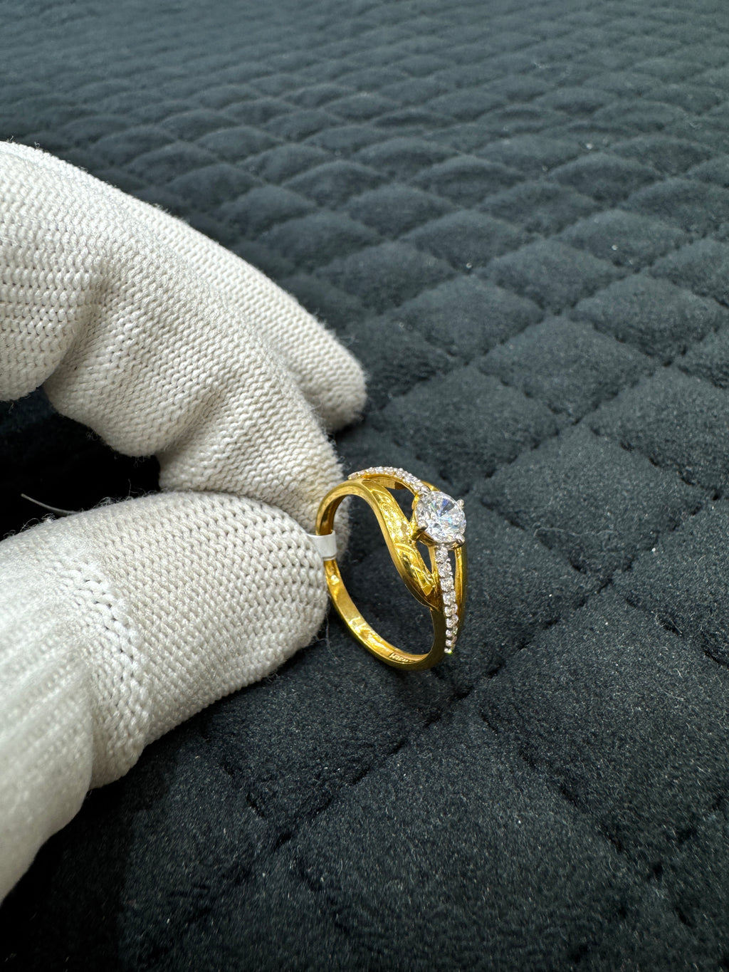 Beautiful 14/18KT Gold Ring with Brilliant Round Cut Cubic Zirconia for Women Gift for Wedding