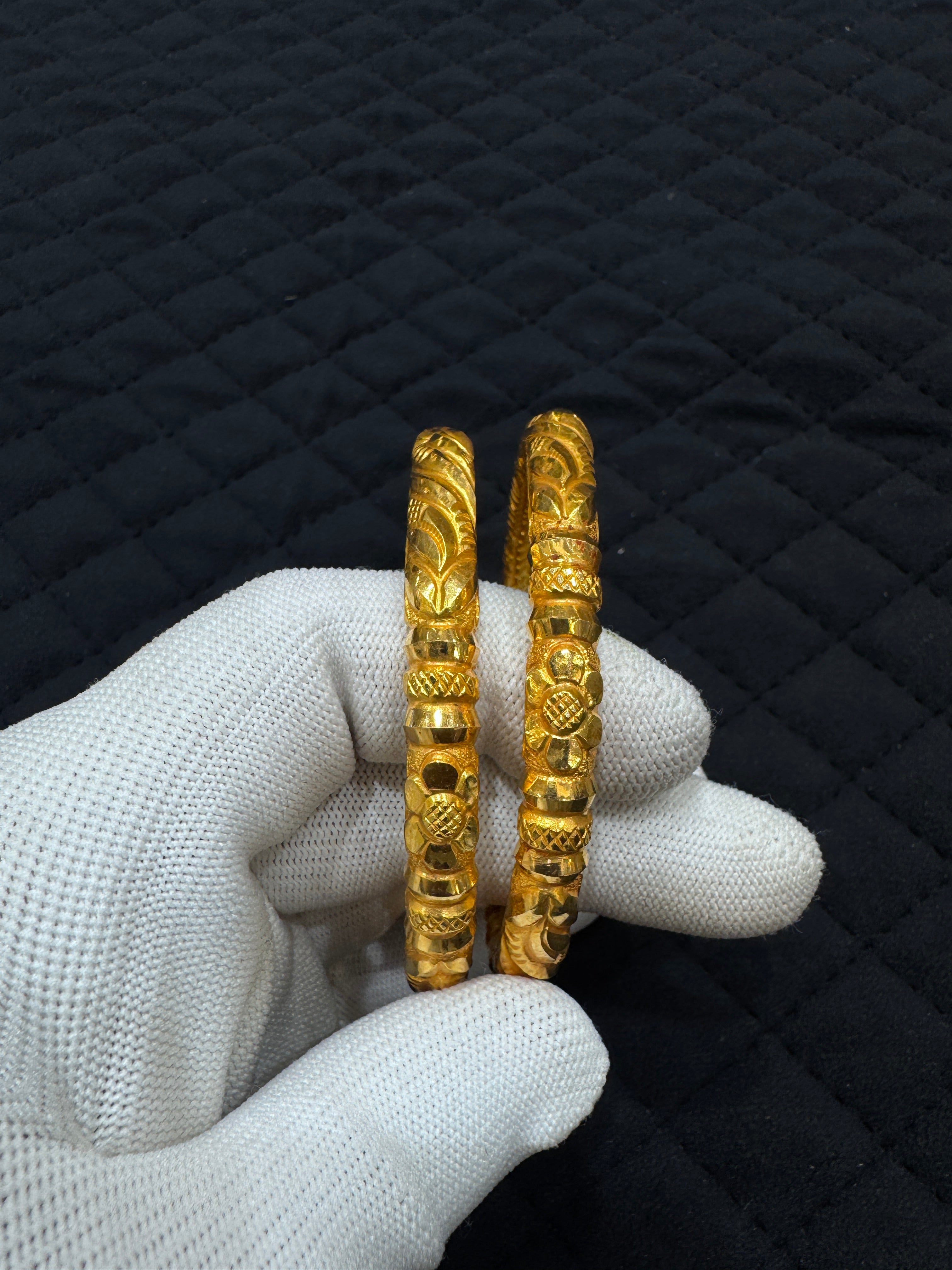 22KT HUID Gold Bangles Set (Pair of 2), Classic Elegant Jewelry