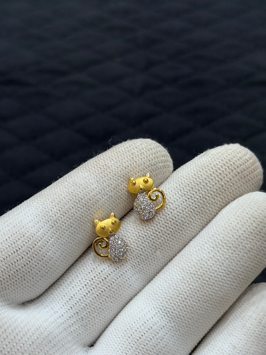22KT Hallmarked Gold Stud Earrings with Brilliant CZ Stone Cat Screw Back Earring