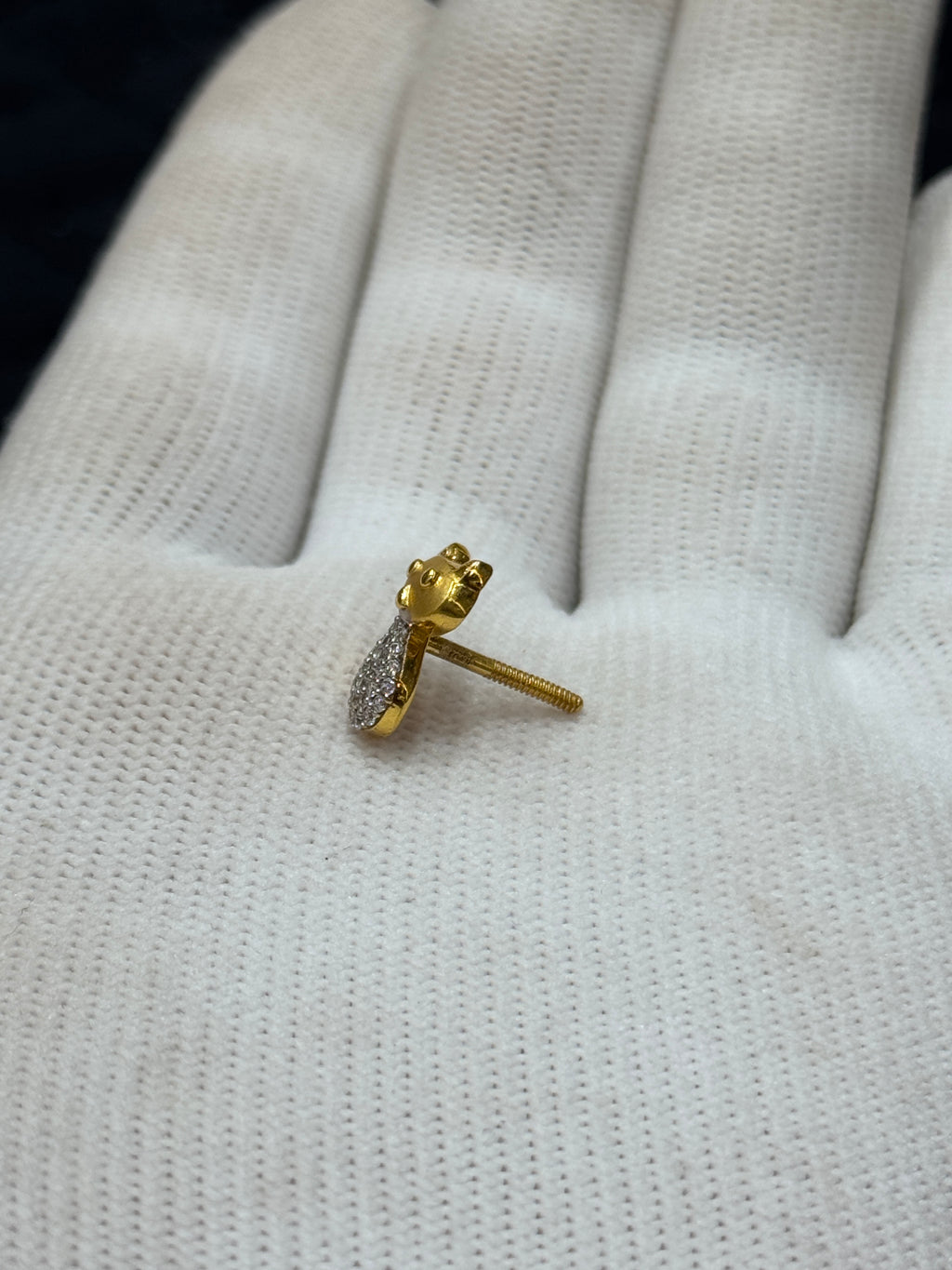 22KT Hallmarked Gold Stud Earrings with Brilliant CZ Stone Cat Screw Back Earring