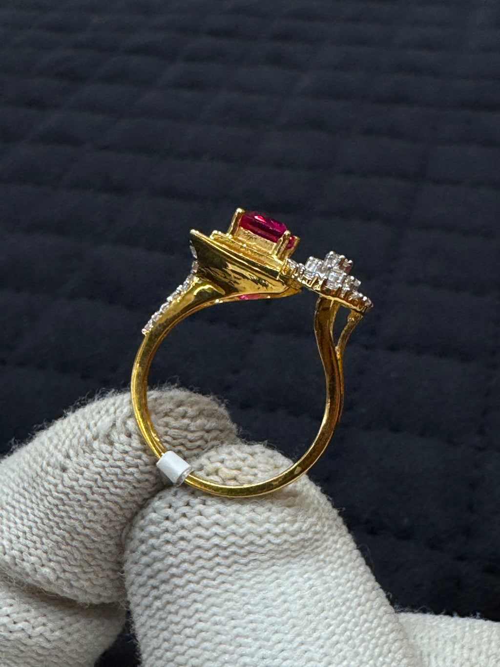 22KT Gold Round Sparkling Cubic Zirconia Ring – Beautiful Gift for Her