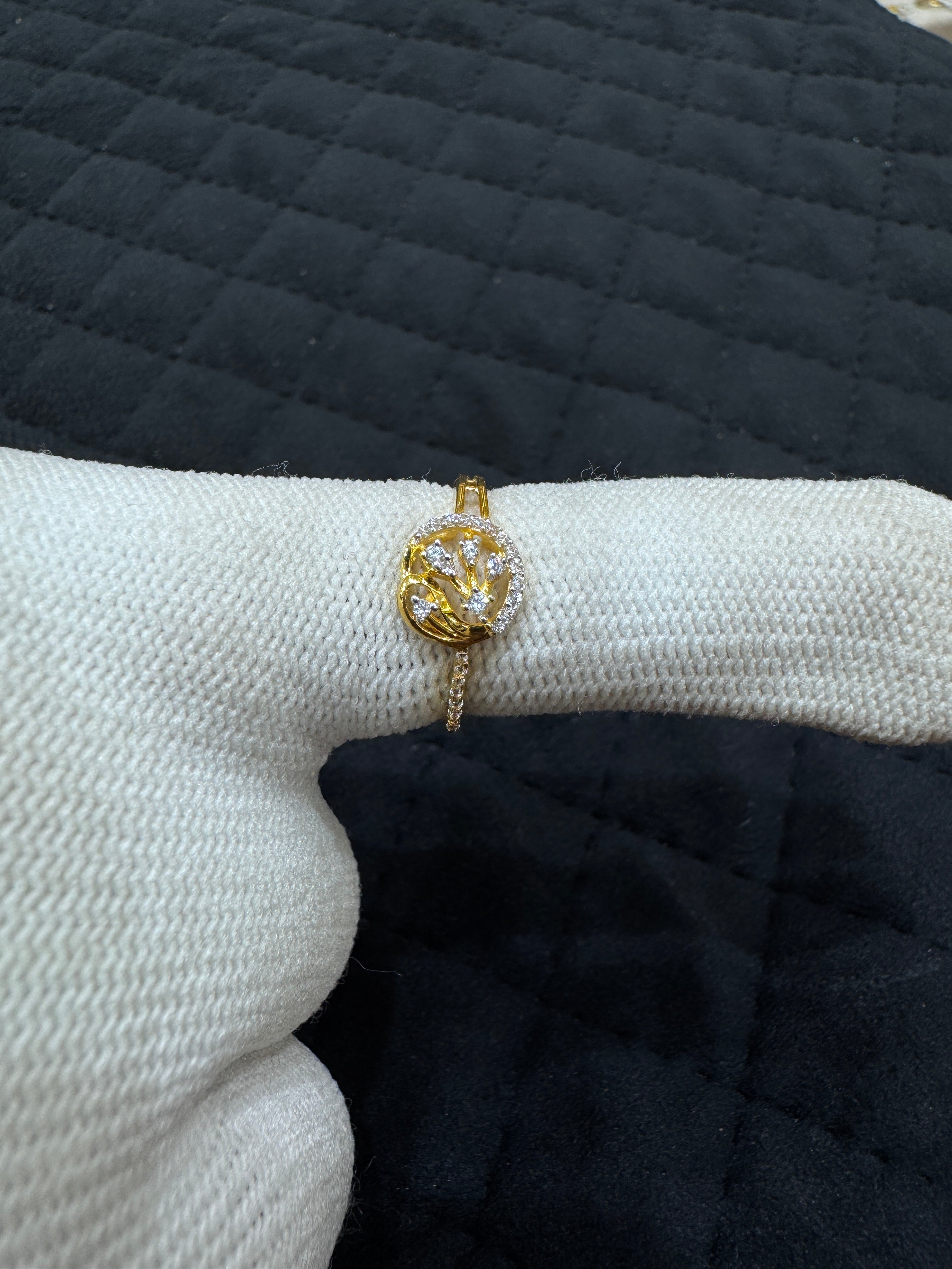 22KT Hallmark Gold Classic Round Zircon Ring – Perfect for Promise or Anniversary