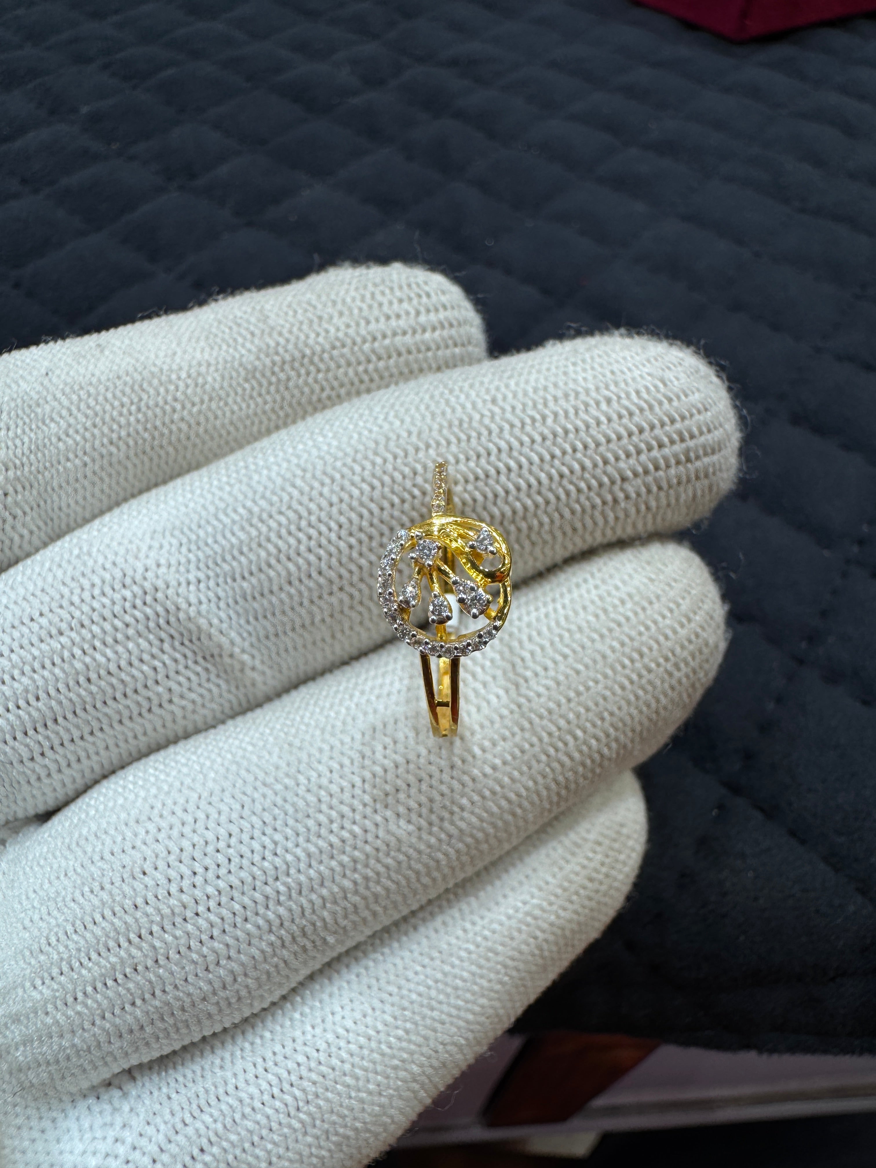 22KT Hallmark Gold Classic Round Zircon Ring – Perfect for Promise or Anniversary