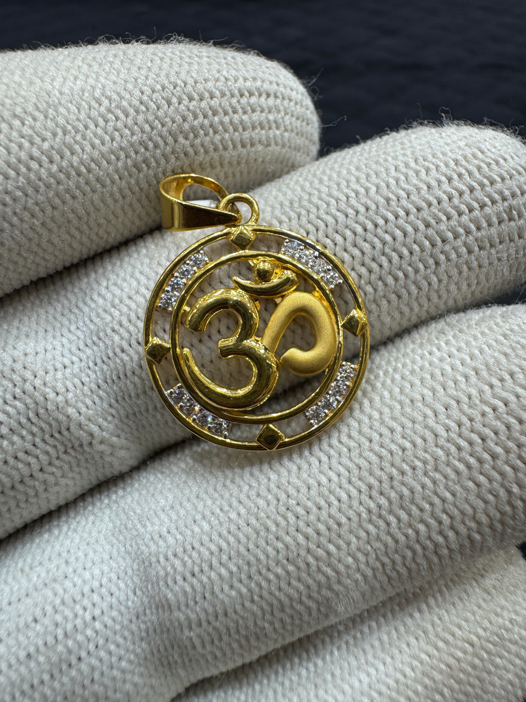 22KT Hallmarked Gold Om Pendant with Round Brilliant CZ – Spiritual Gold Jewellery