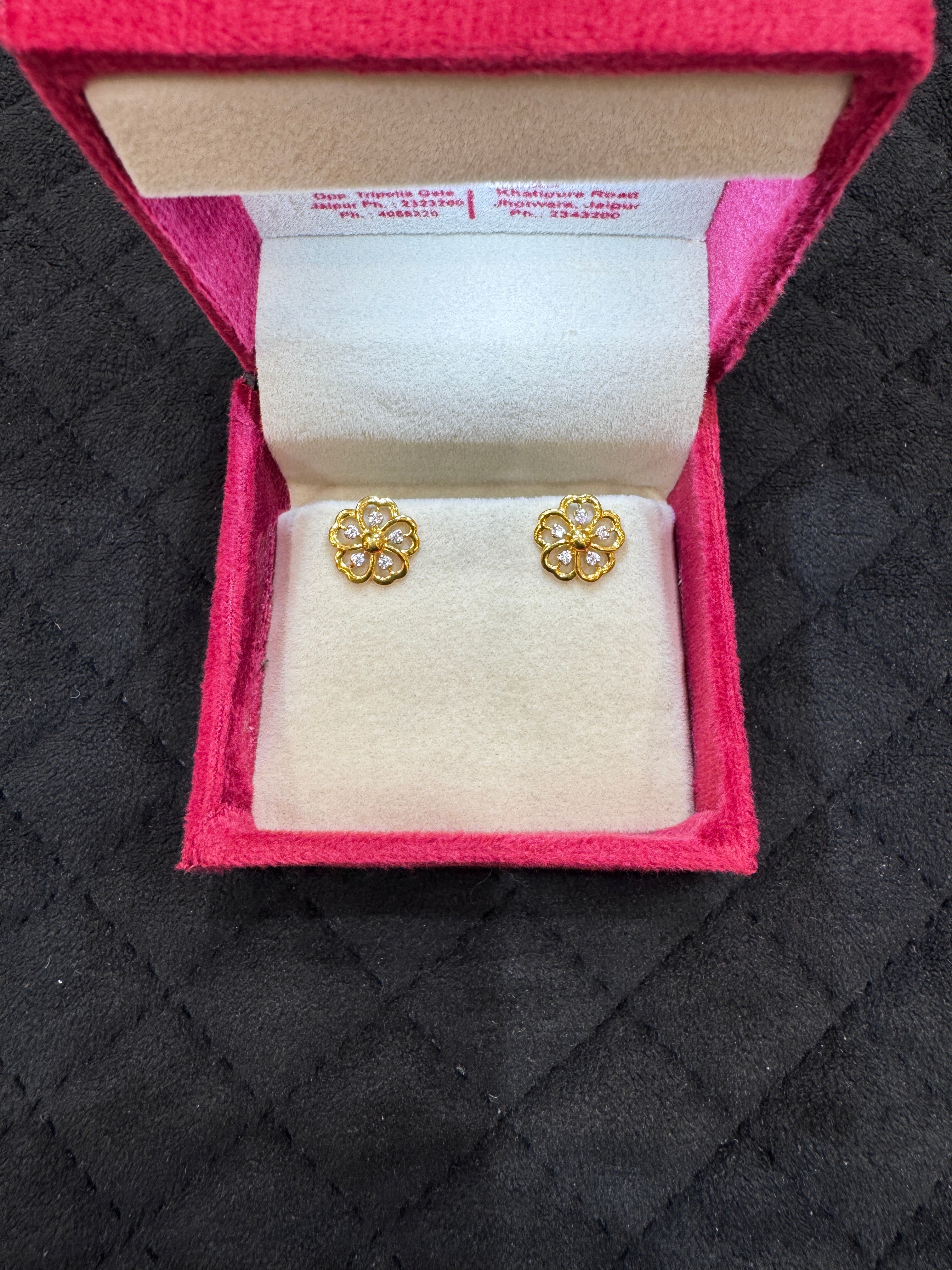 Lightweight 22KT Gold CZ Stud Earrings Elegant CZ Gold Jewelry