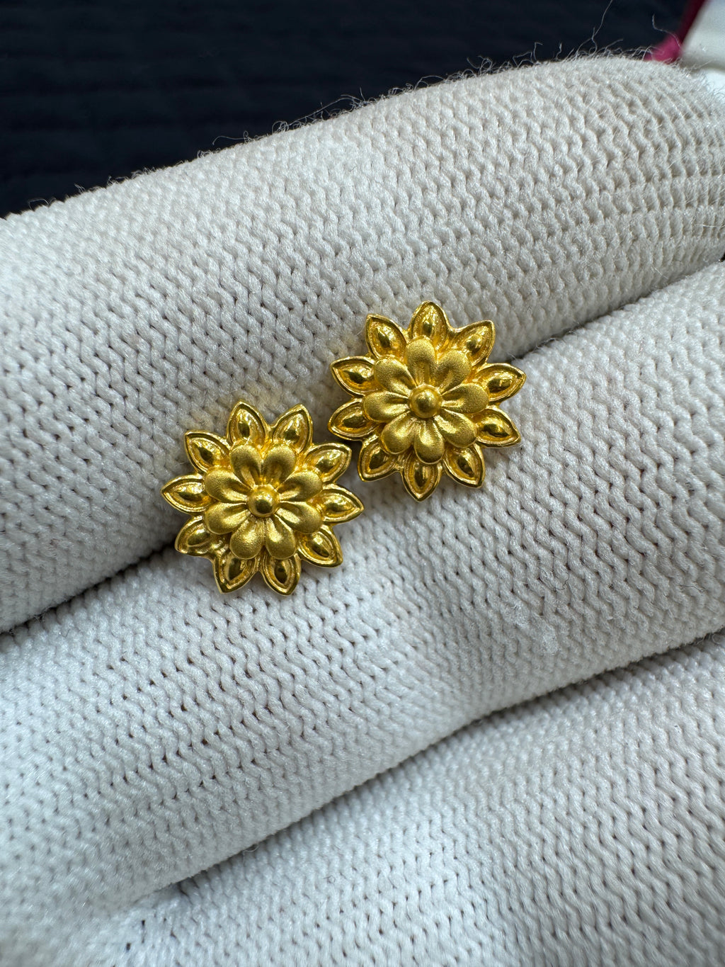 22KT Hallmark Gold Rhodium-Plated Round Brilliant CZ Earrings Minimal Earring